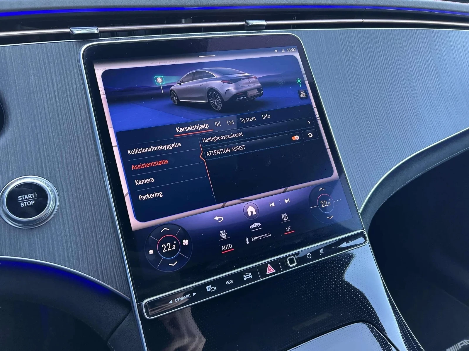 Mercedes-Benz-EQE-image-17