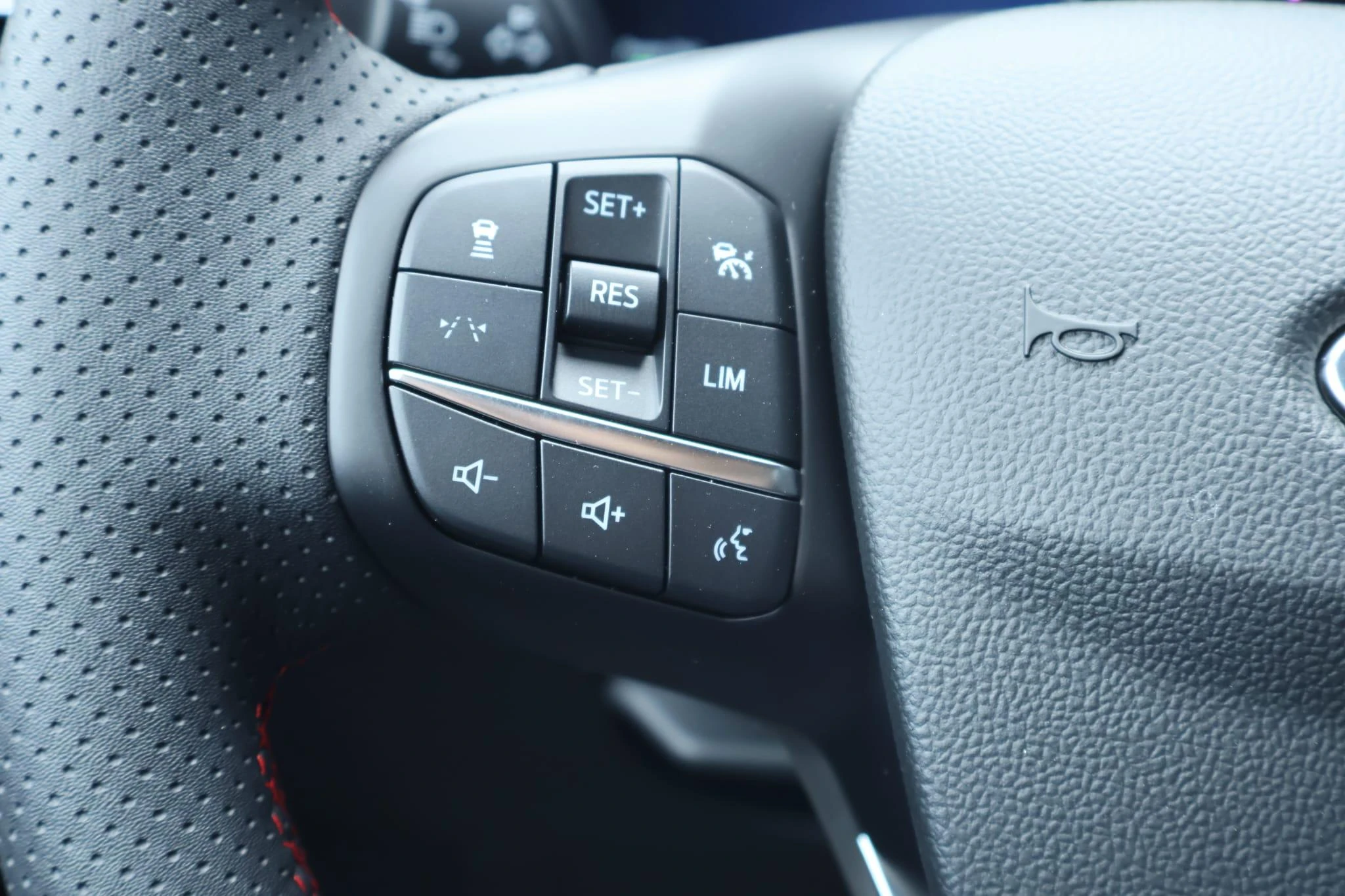 Ford-Kuga-image-19