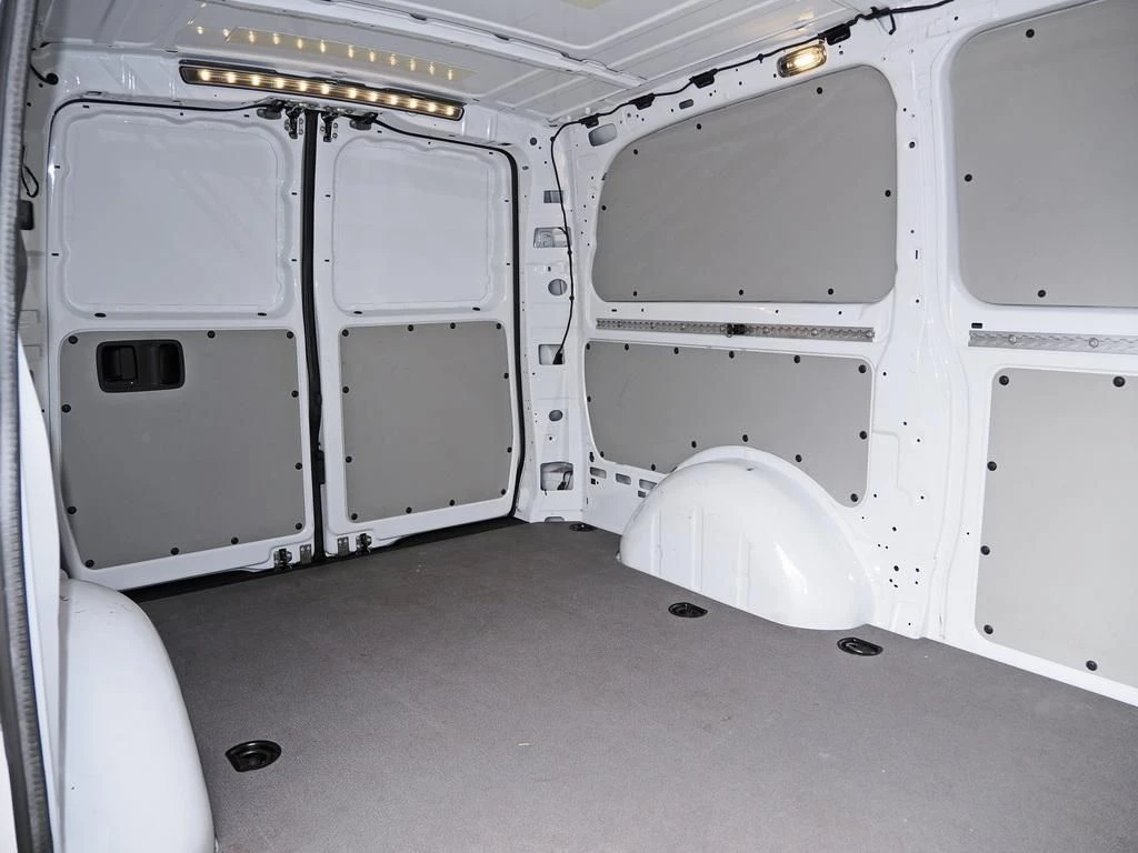 Mercedes-Benz-Vito 116-image-13