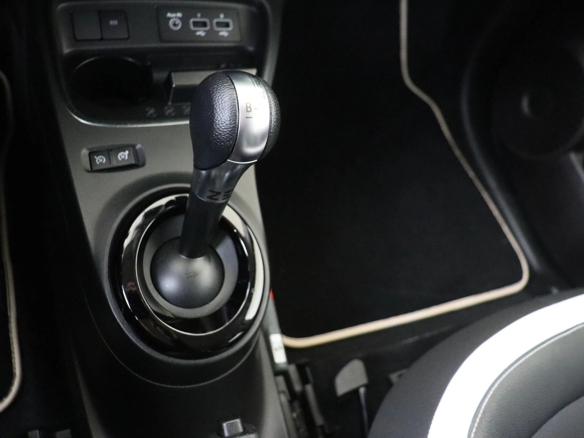 Renault-Twingo-image-14