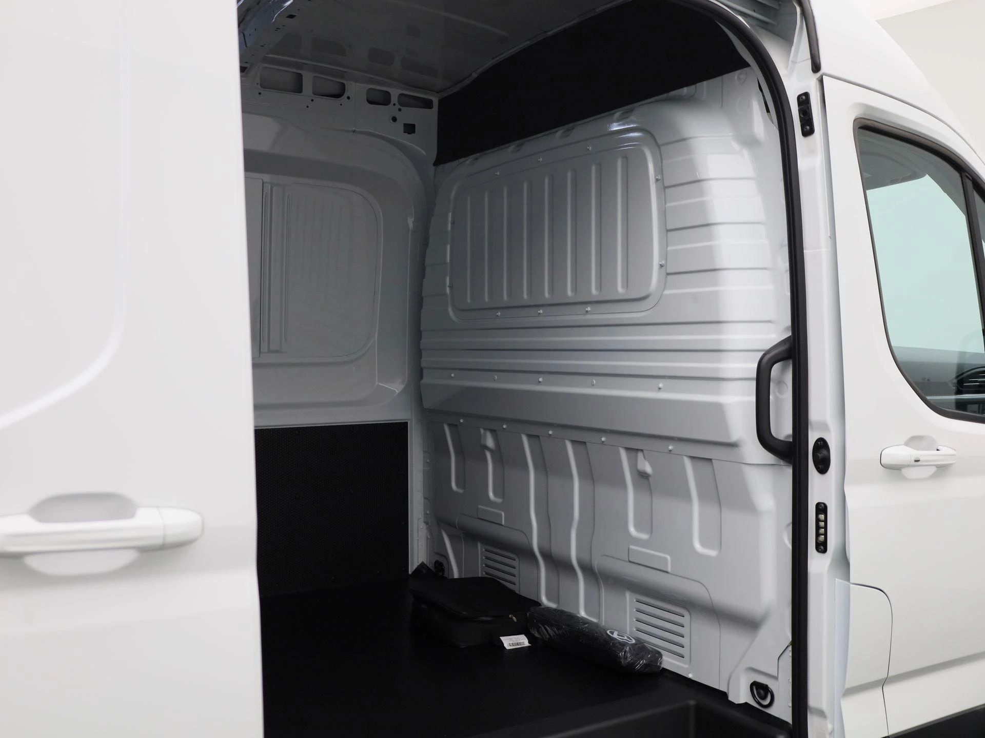 Maxus-eDeliver9-image-13