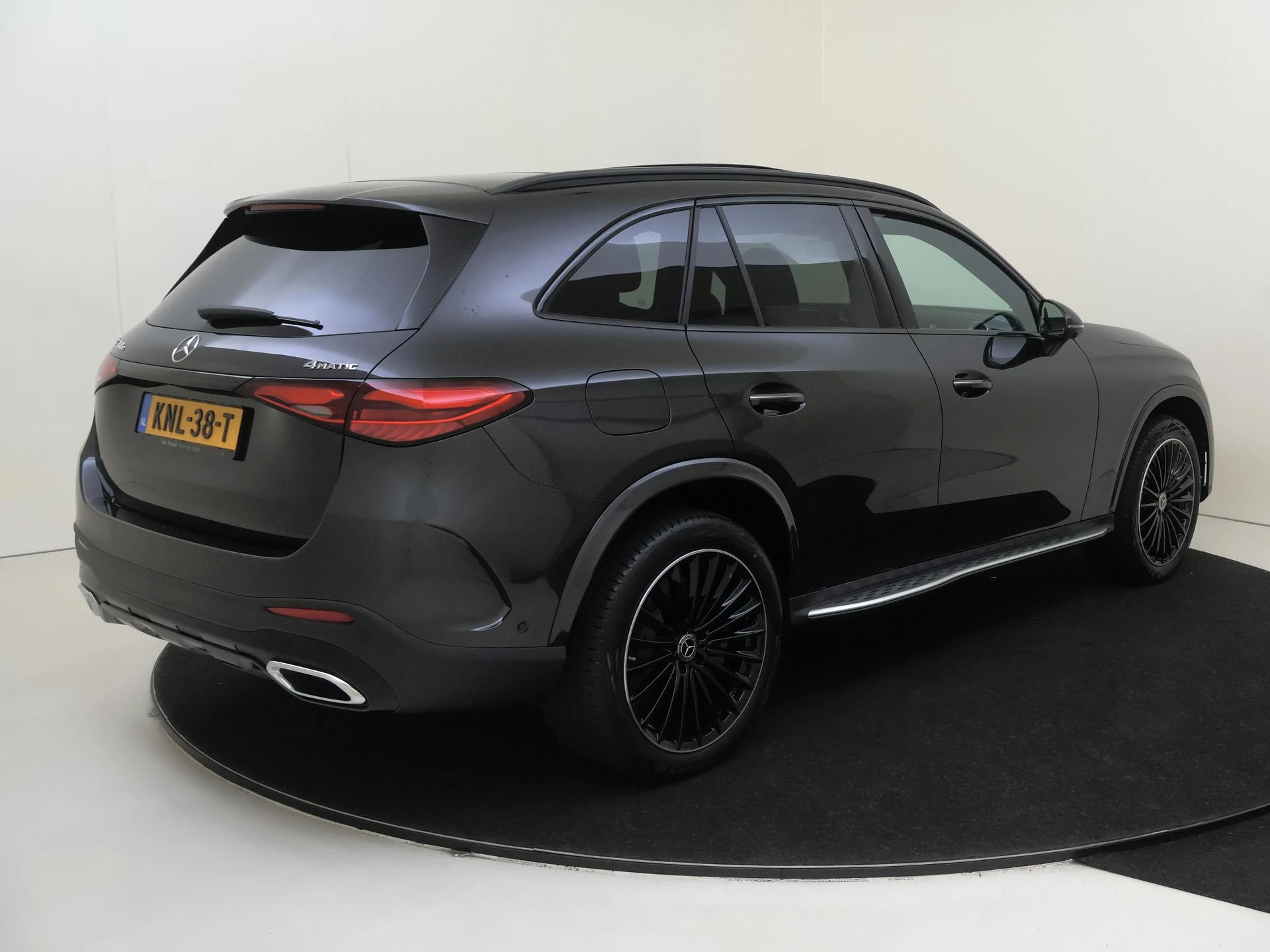Mercedes-Benz GLC 300e 4MATIC Business Solution AMG