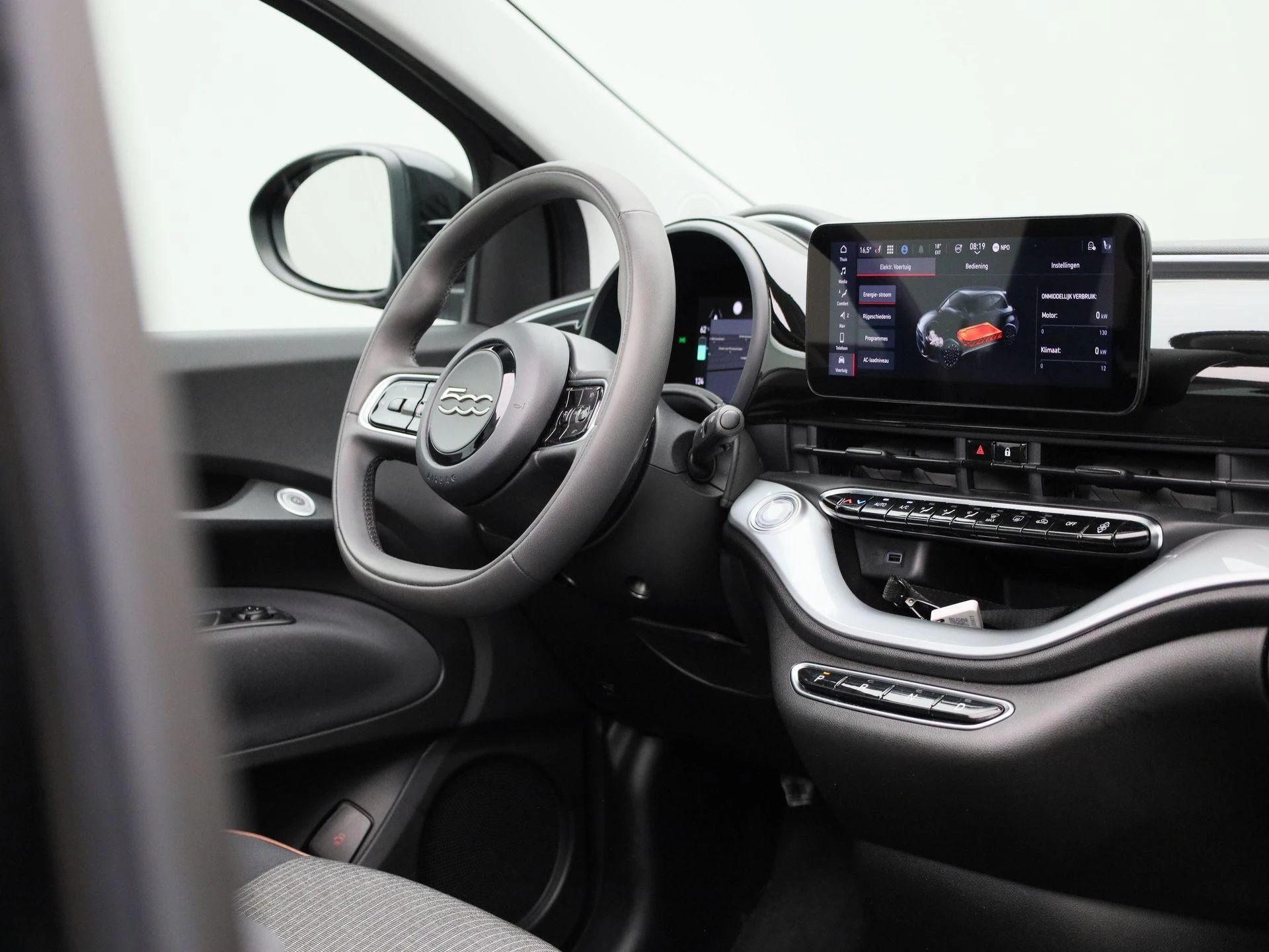 Fiat-500e-image-36