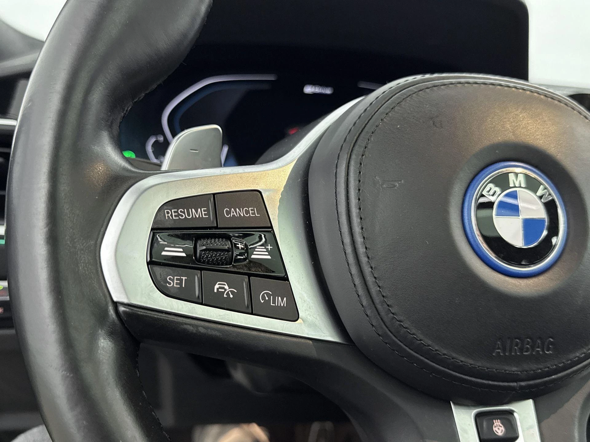 BMW-3 Serie-image-5