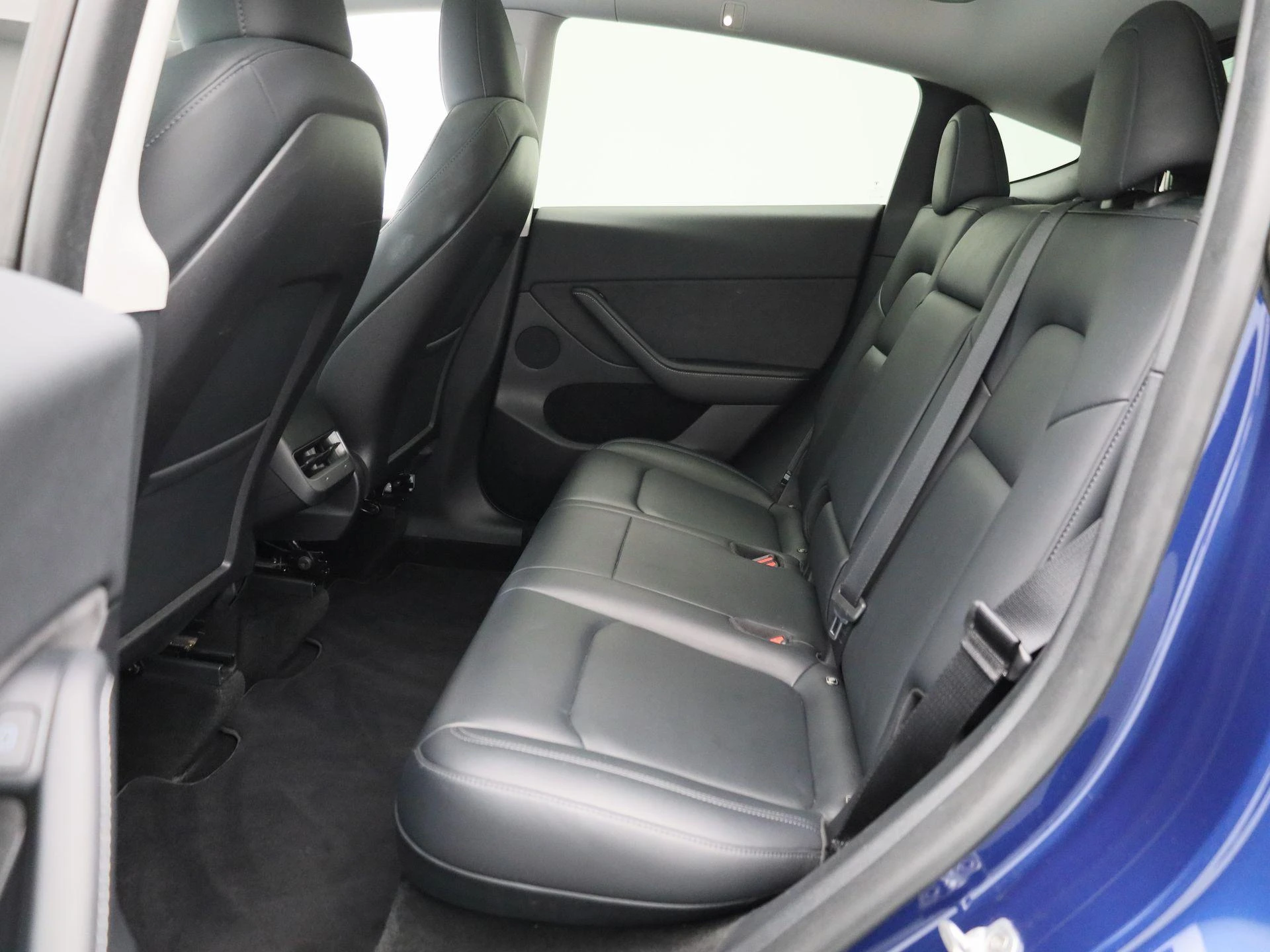 Tesla-Model Y-image-10