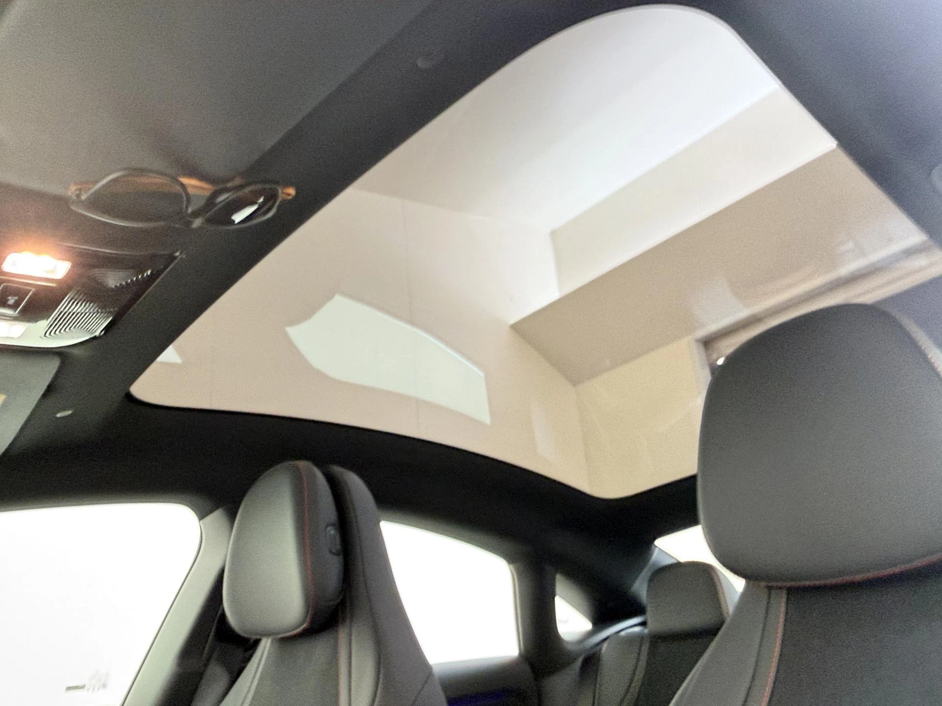 Mercedes-Benz-CLA-image-24