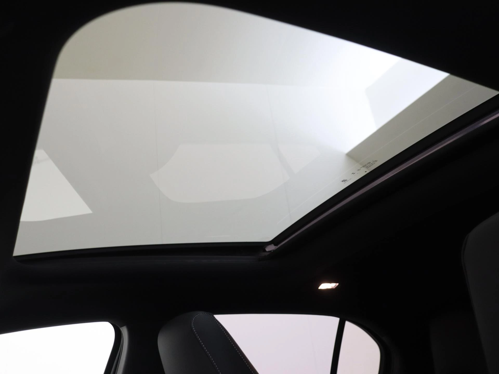 Mercedes-Benz-A-Klasse-image-27