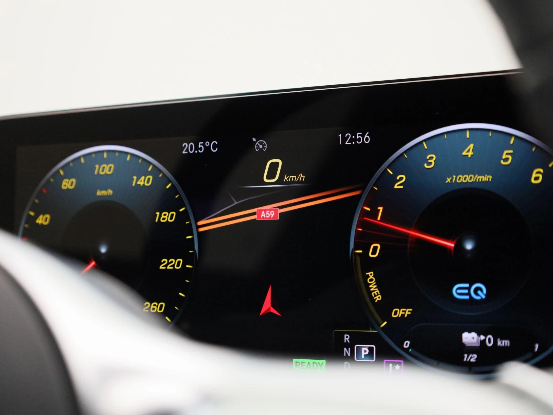 Mercedes-Benz-CLA-image-28