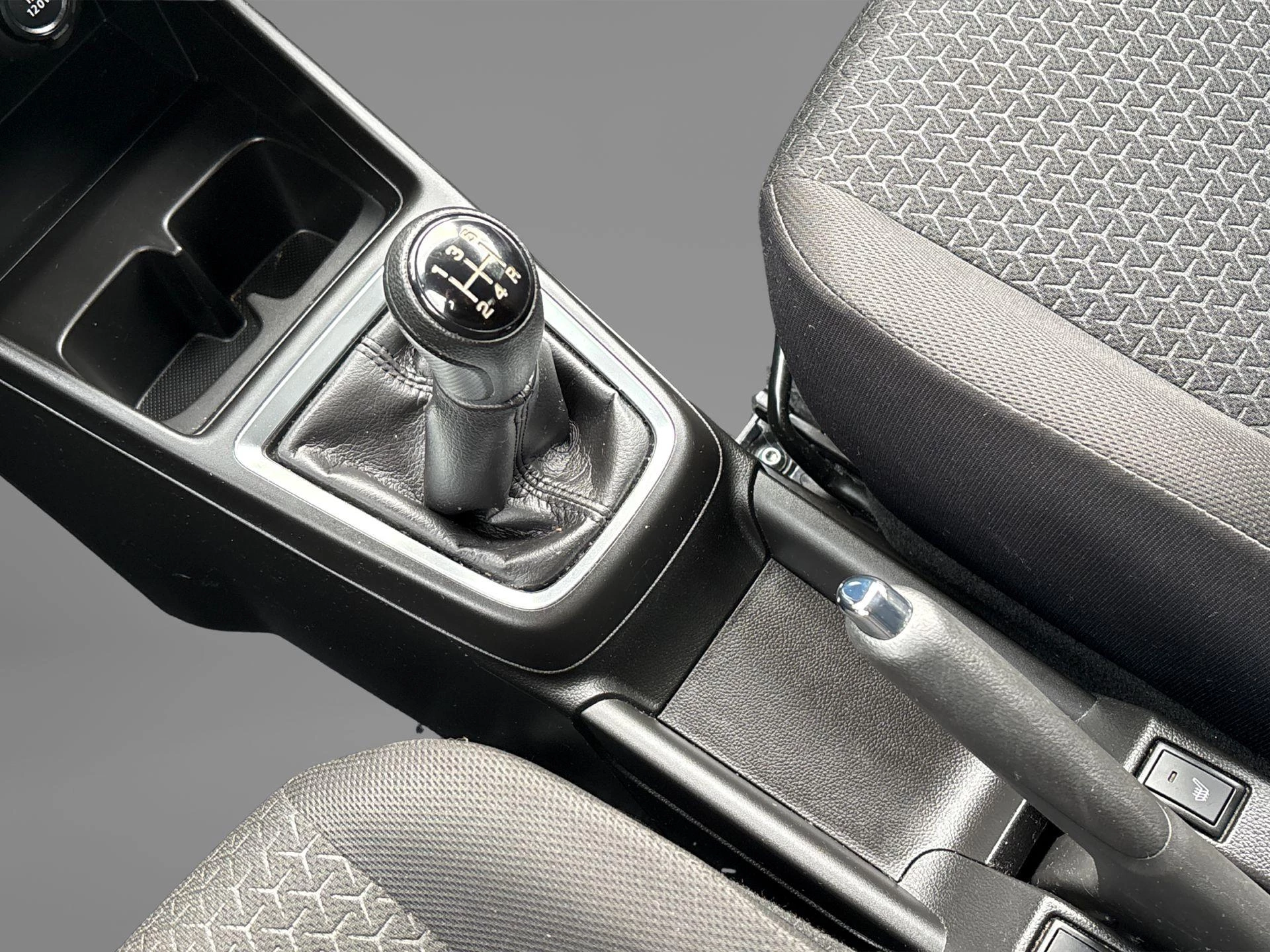 Suzuki-Swift-image-15