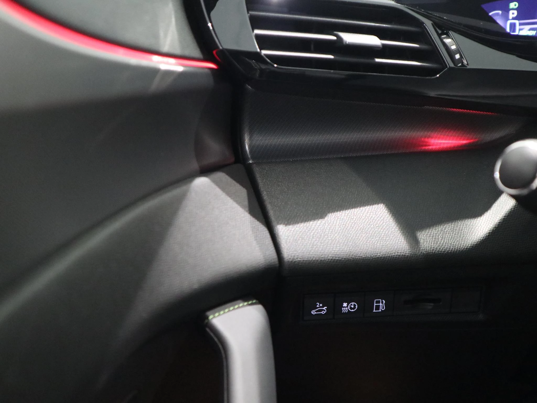 Peugeot-408-image-18