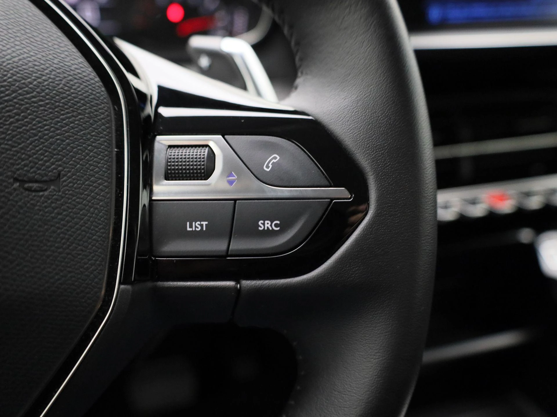 Peugeot-208-image-15