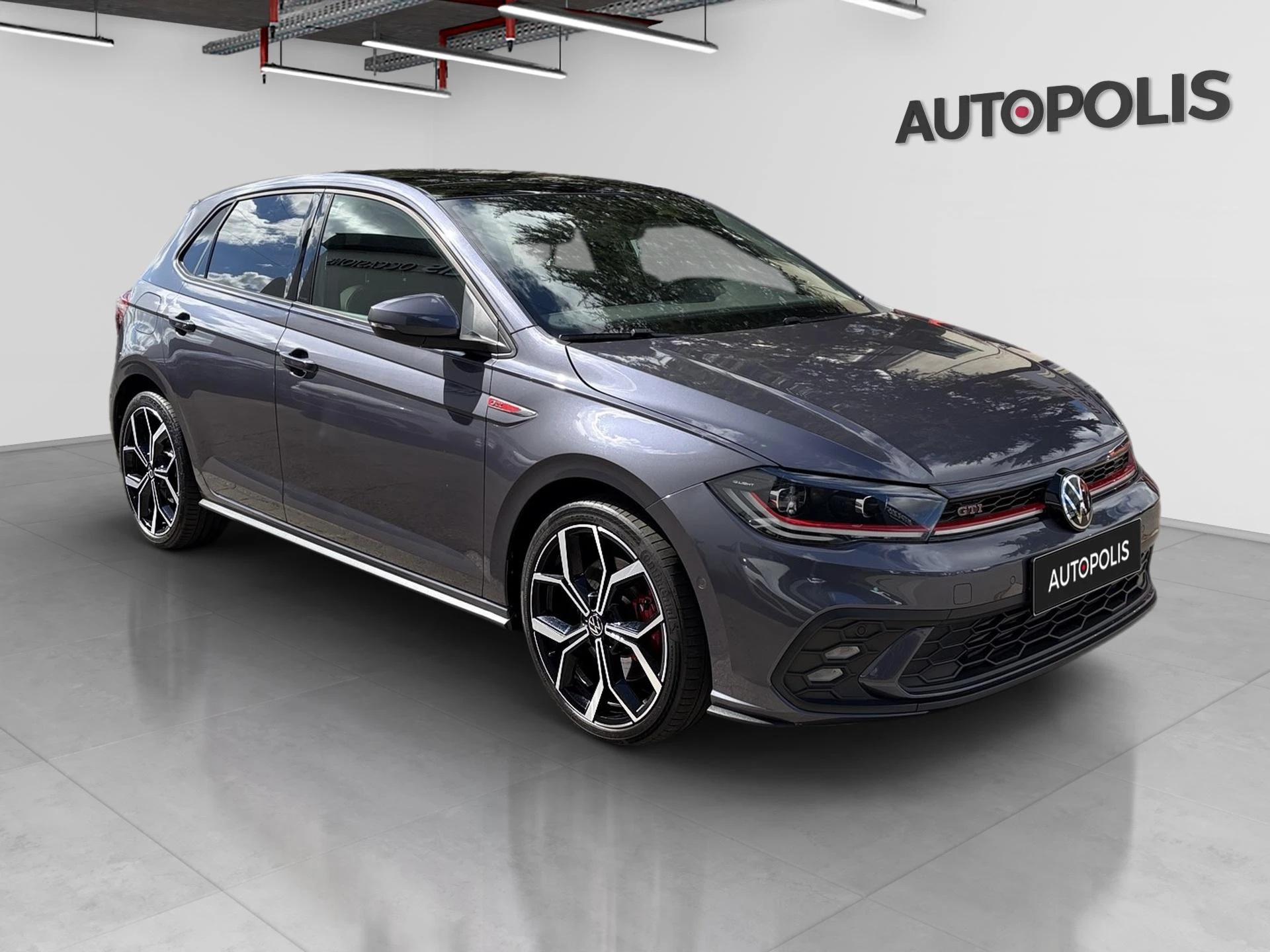 Volkswagen-Polo-image-13