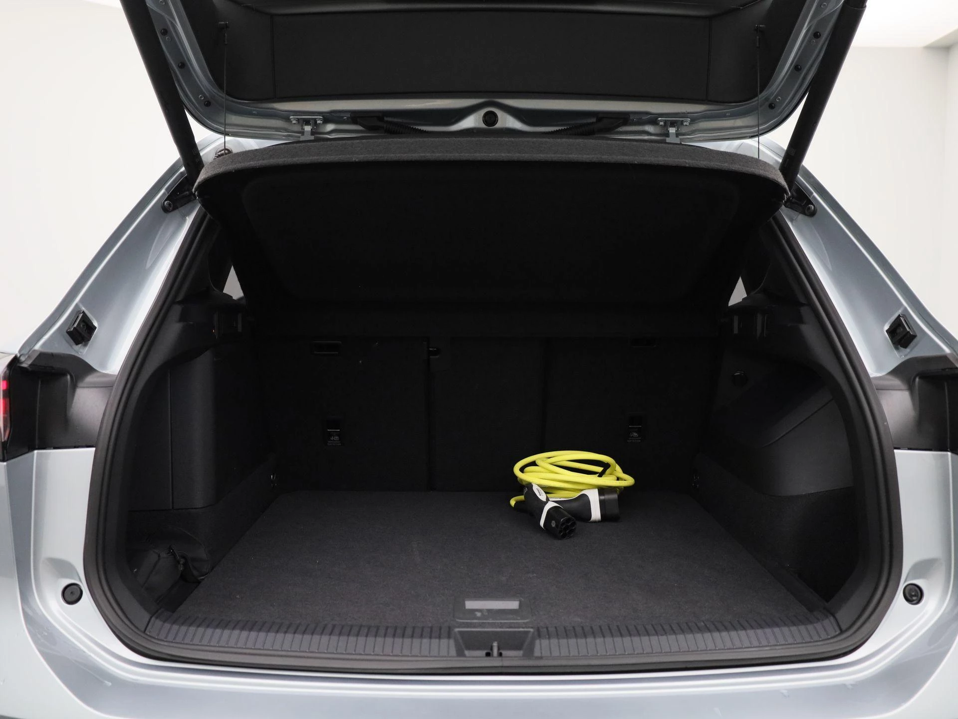 Volkswagen-Tiguan-image-13