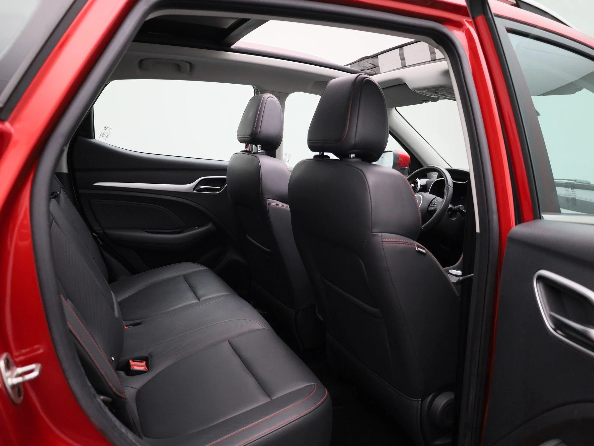MG-ZS EV-image-35