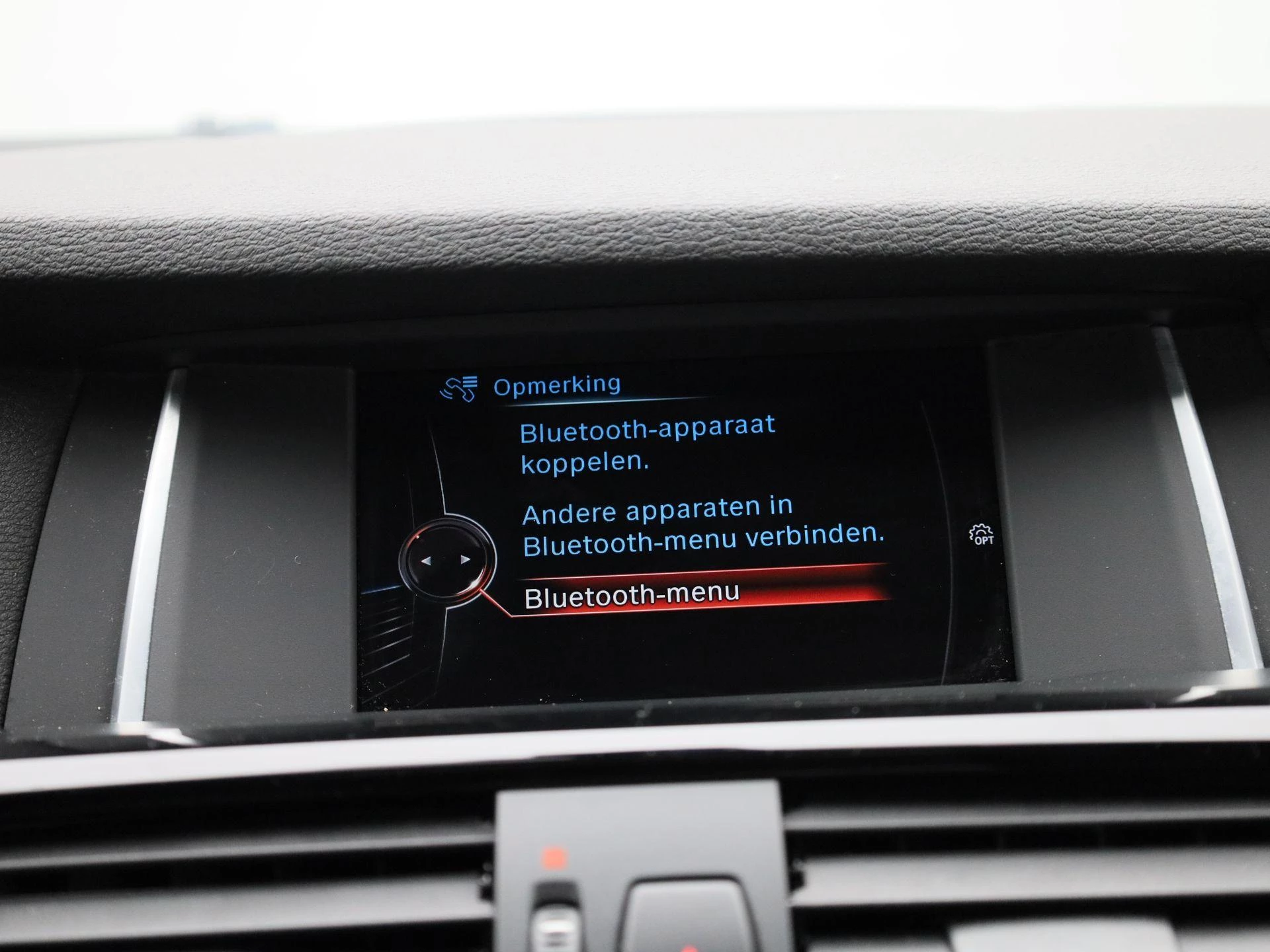 BMW-X4-image-25