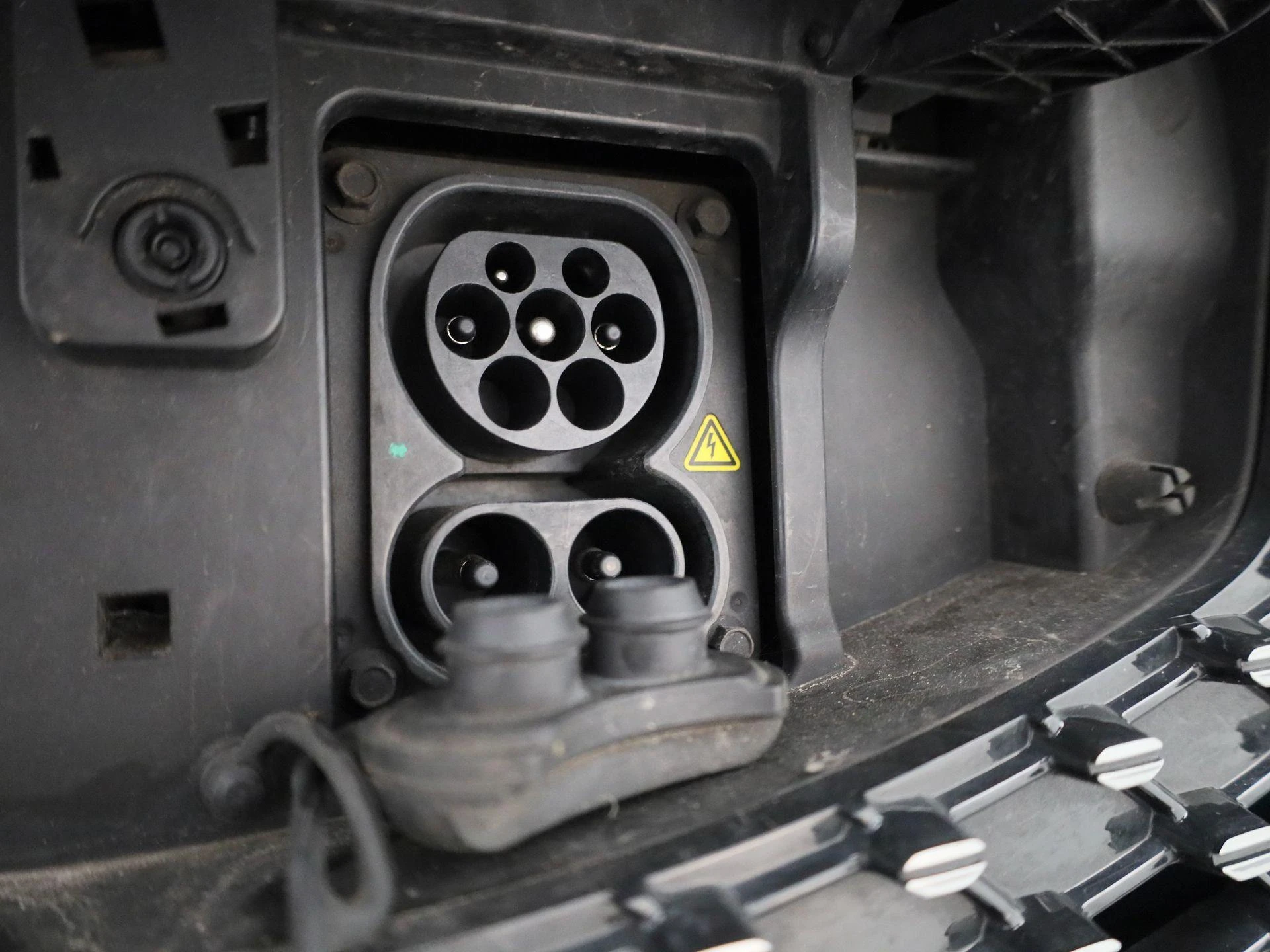 MG-ZS EV-image-30