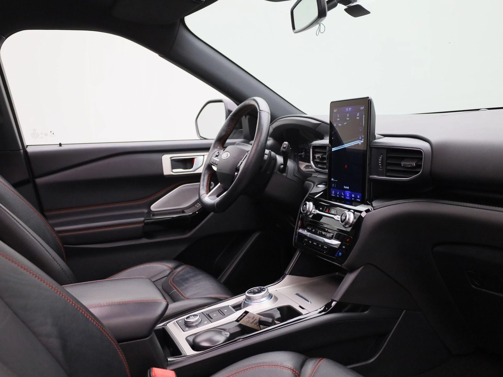 Ford-Explorer-image-38