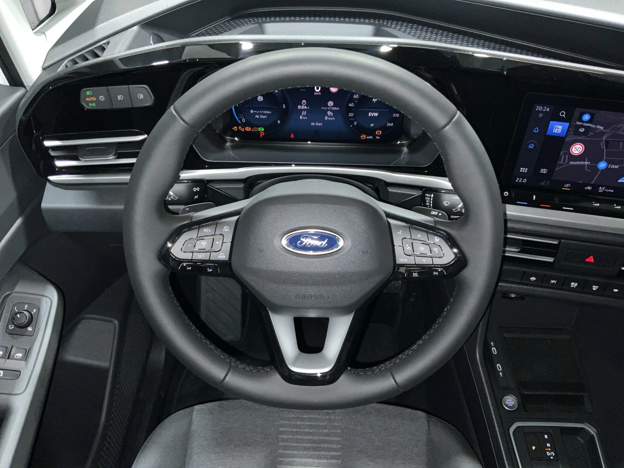 Ford-Tourneo Connect-image-12