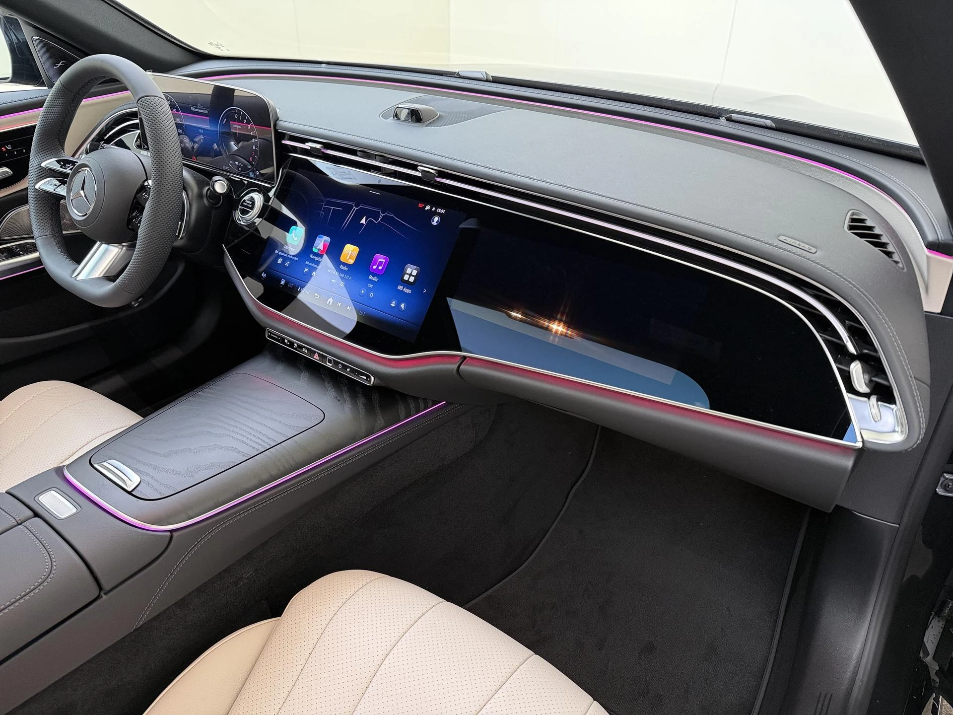 Mercedes-Benz-E-Klasse-image-8