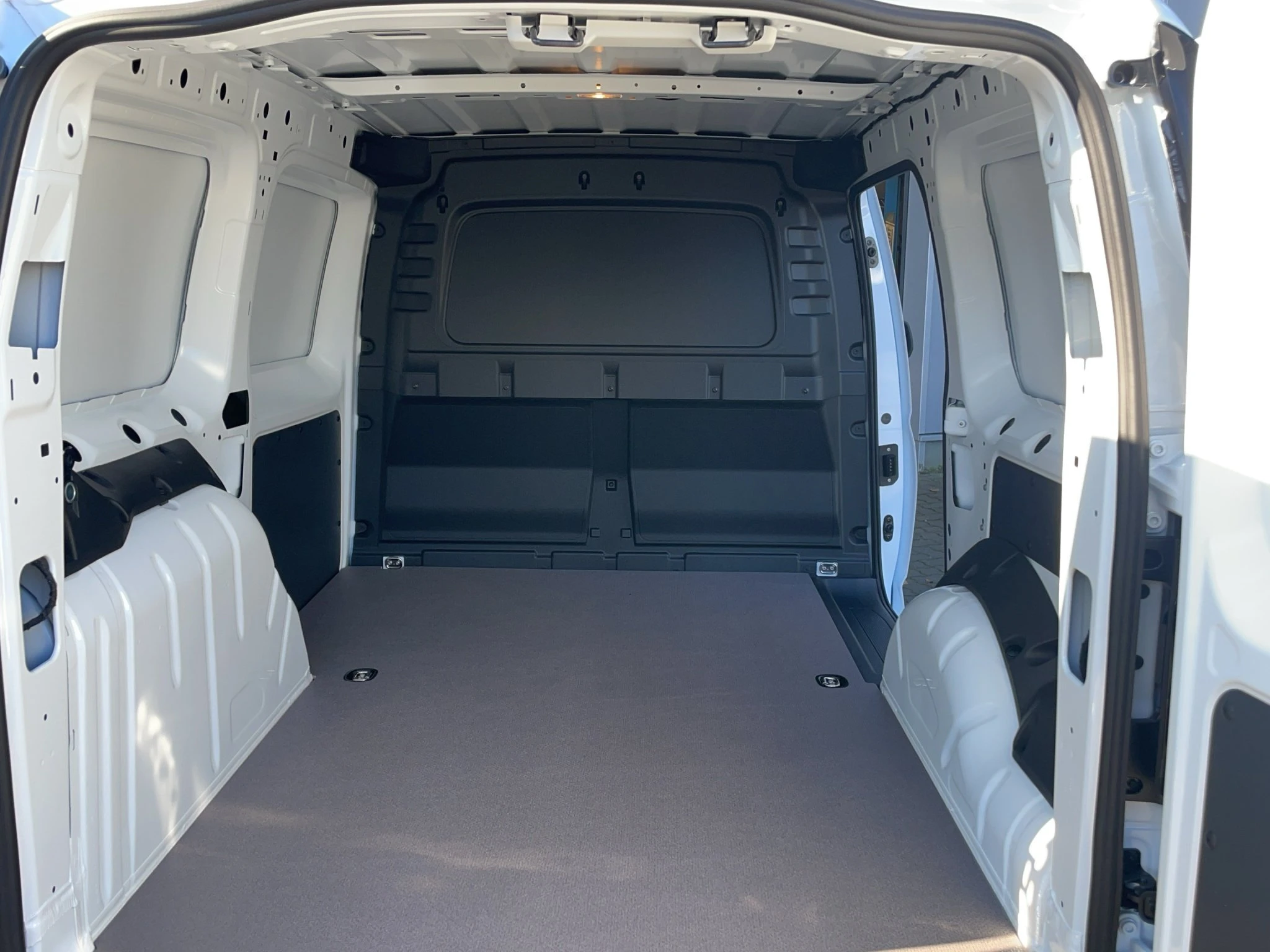 Ford-Transit Connect-image-23