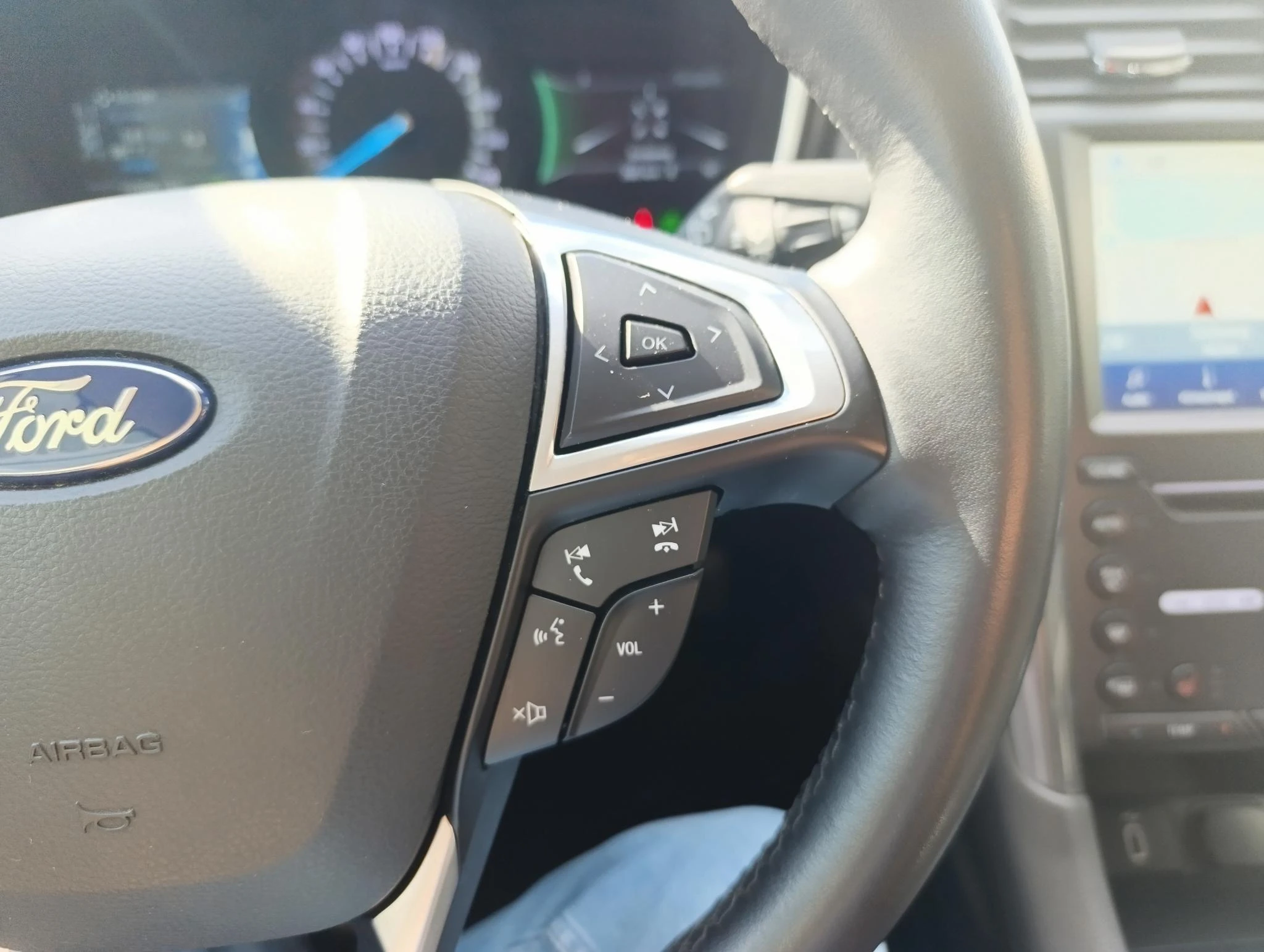 Ford-Mondeo-image-25