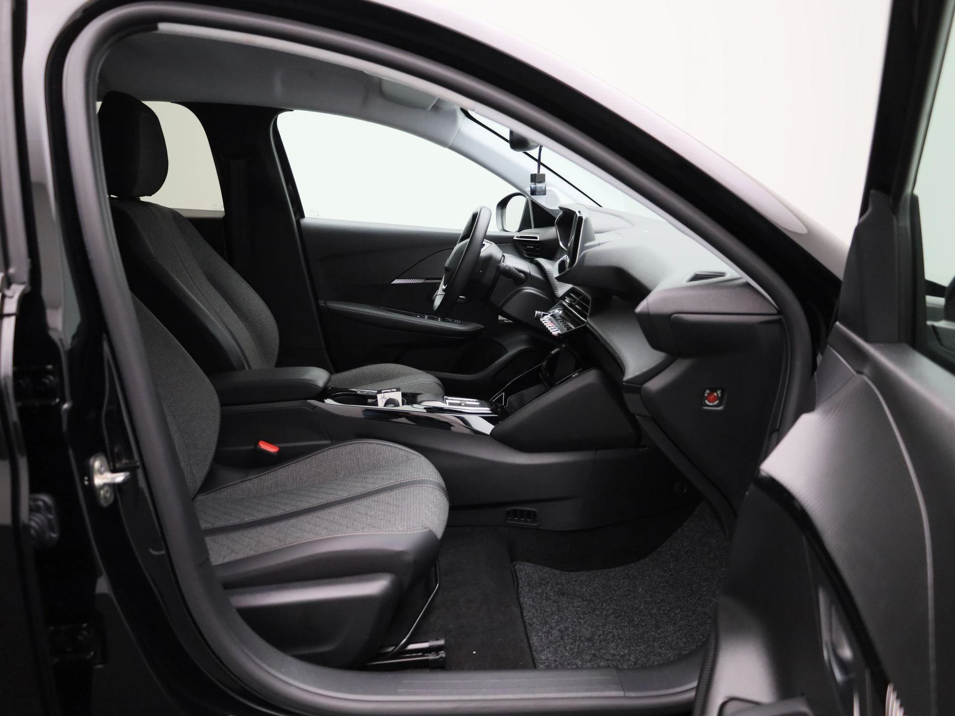 Peugeot e-208 - 34
