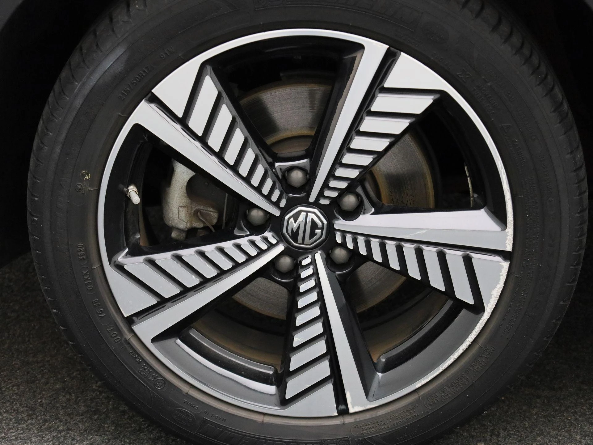 MG-ZS EV-image-13