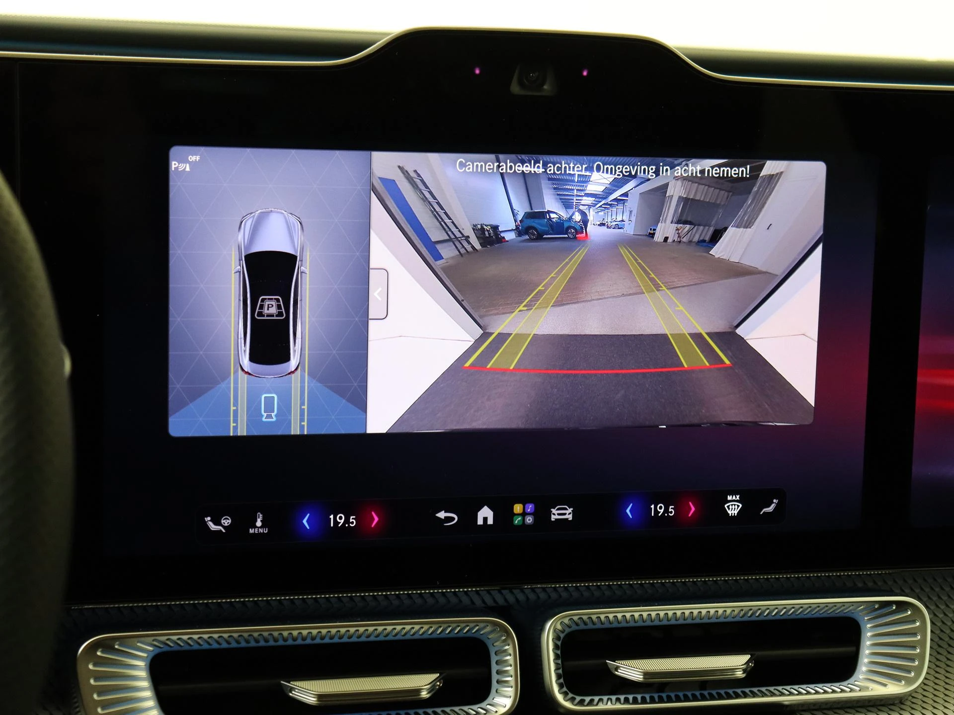 Mercedes-Benz-C-Klasse-image-18