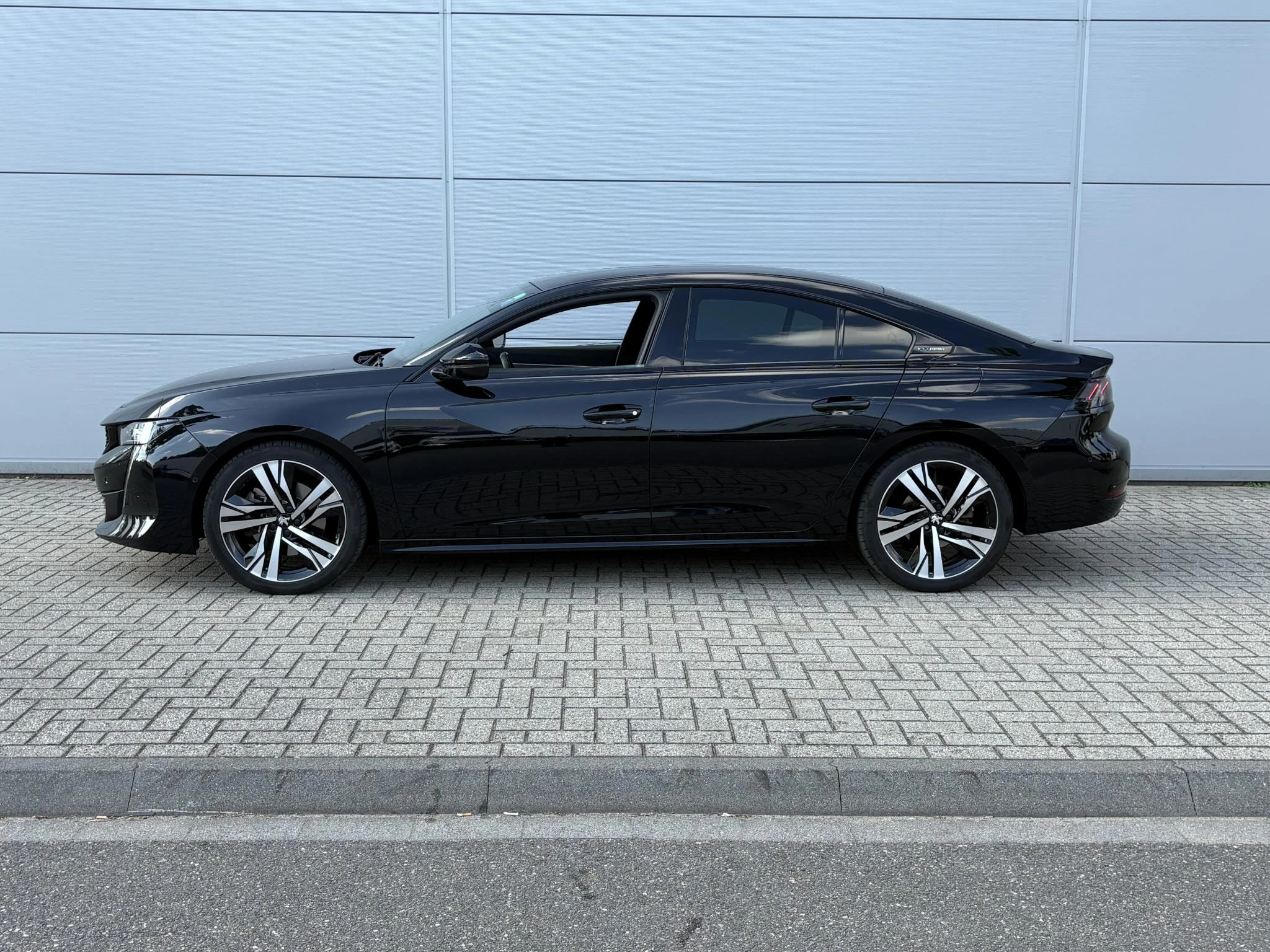 Peugeot-508-image-2