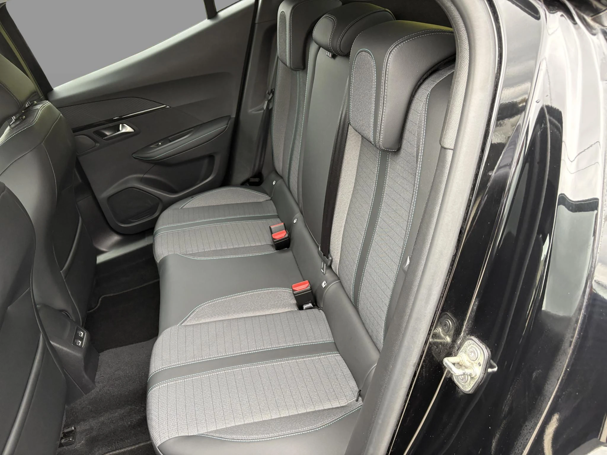 Peugeot-2008-image-16