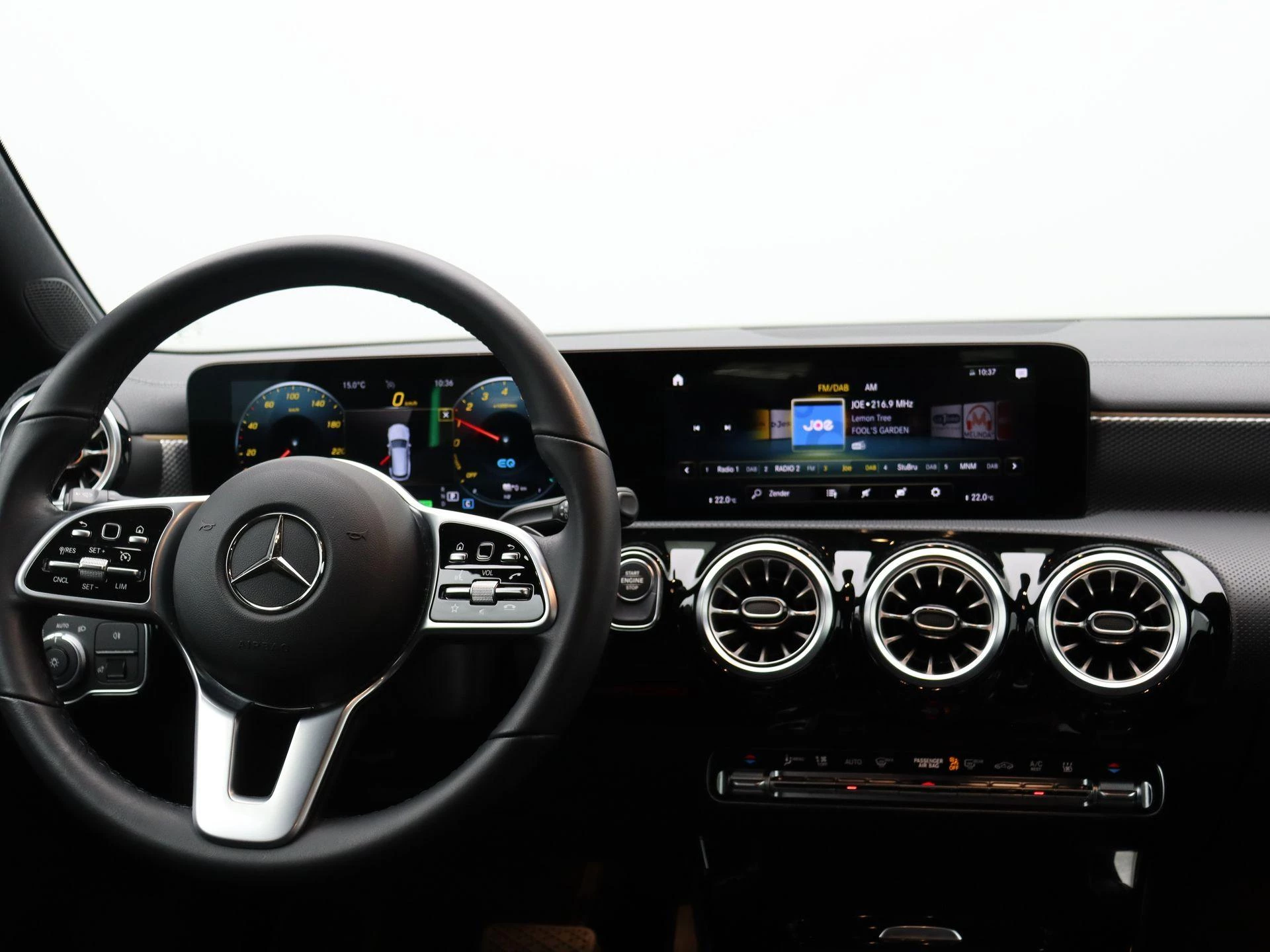 Mercedes-Benz CLA 250e Shooting Brake + LEDER + LED + CAMERA +