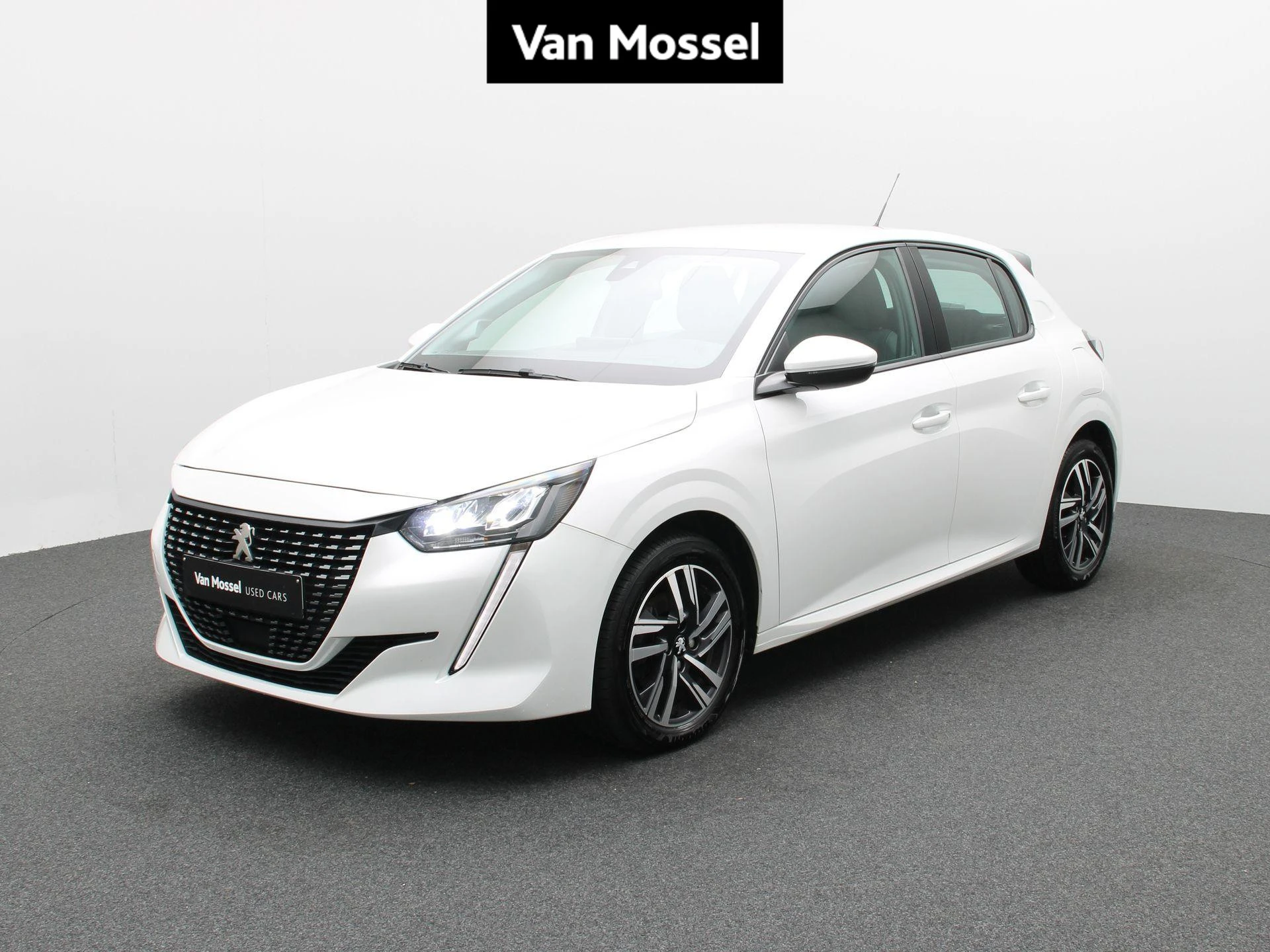 Peugeot-208-image-0