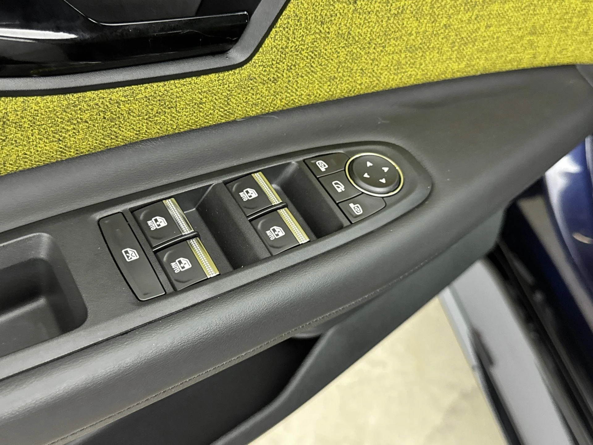 Renault-5-image-12