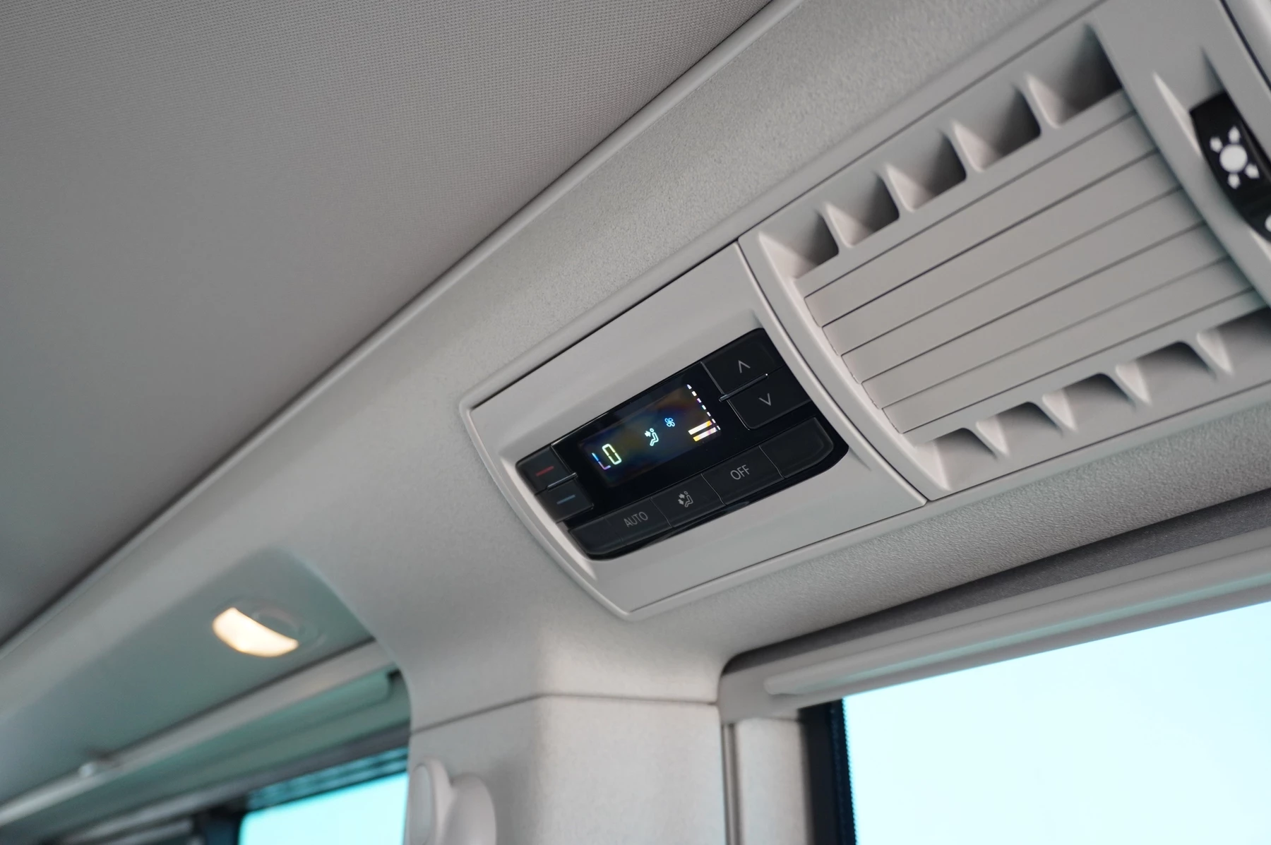 Volkswagen-California-image-55