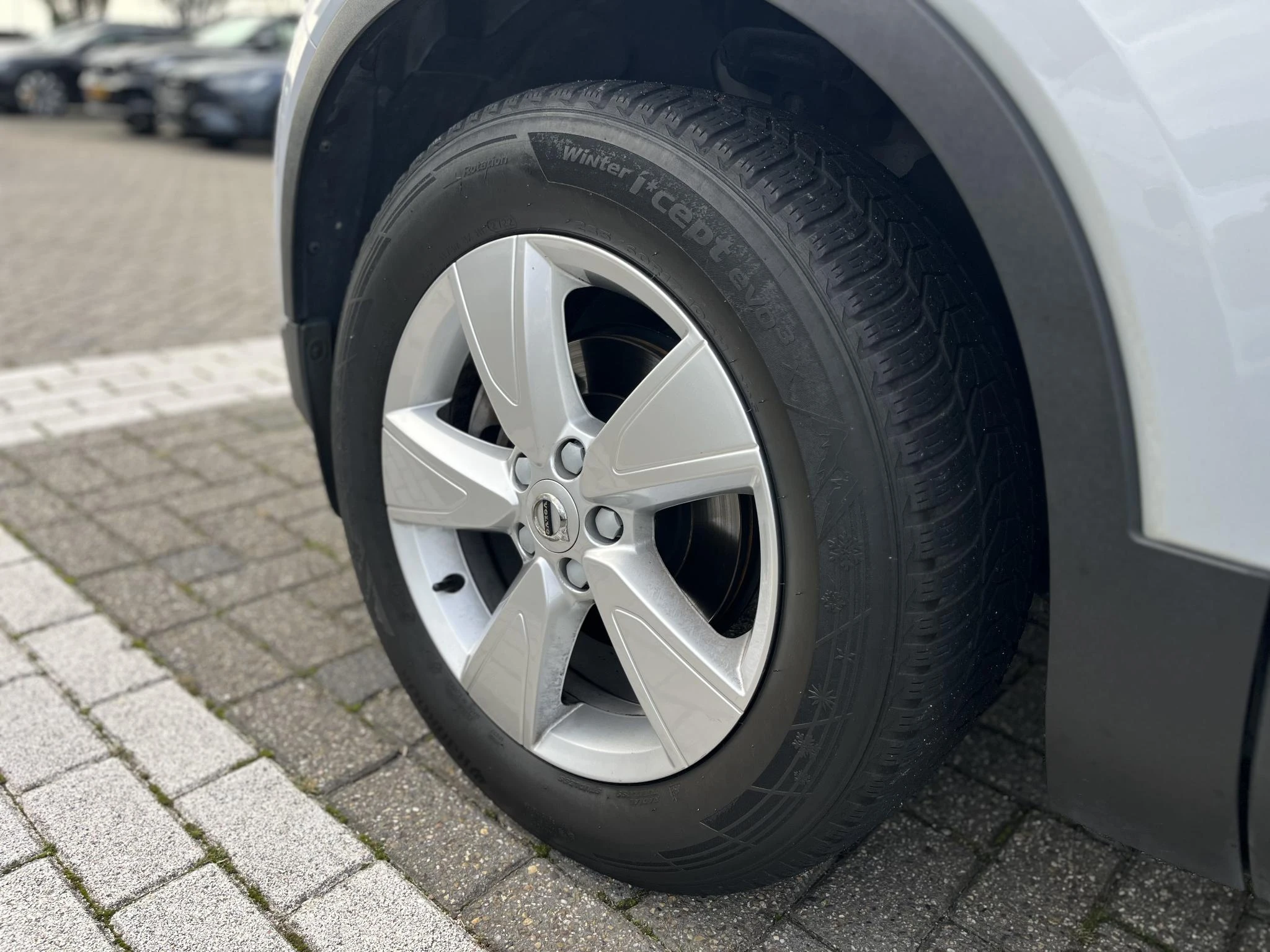 Volvo-XC40-image-3