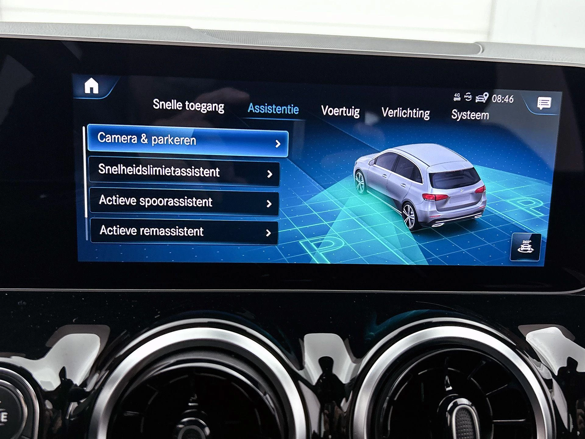 Mercedes-Benz-B-Klasse-image-9