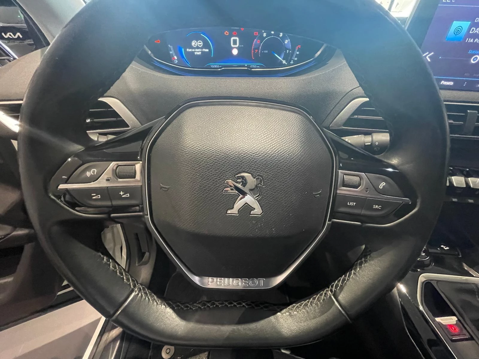 Peugeot 3008 1.2 PureTech 96kW S&S Allure