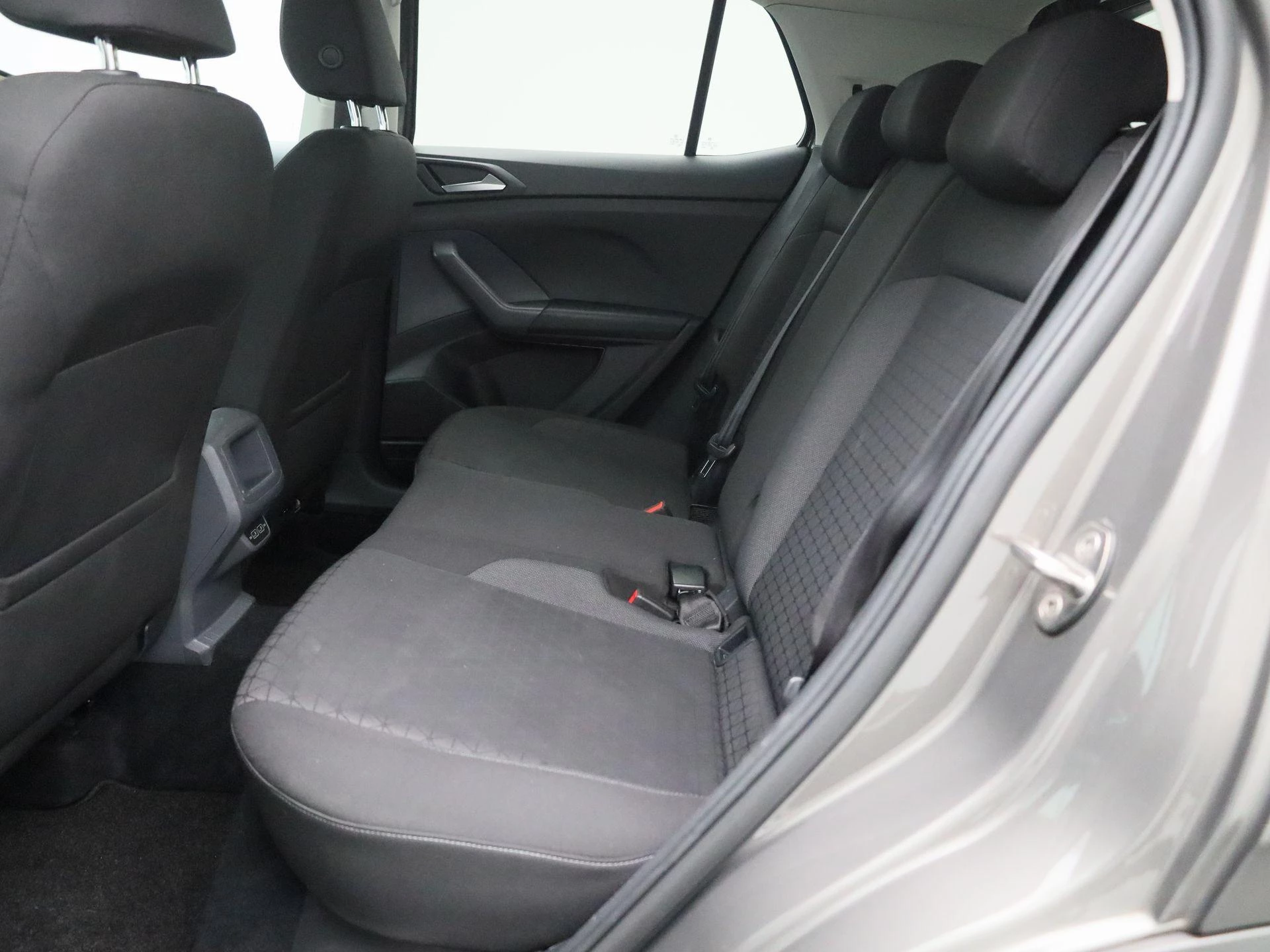 Volkswagen-T-Cross-image-10