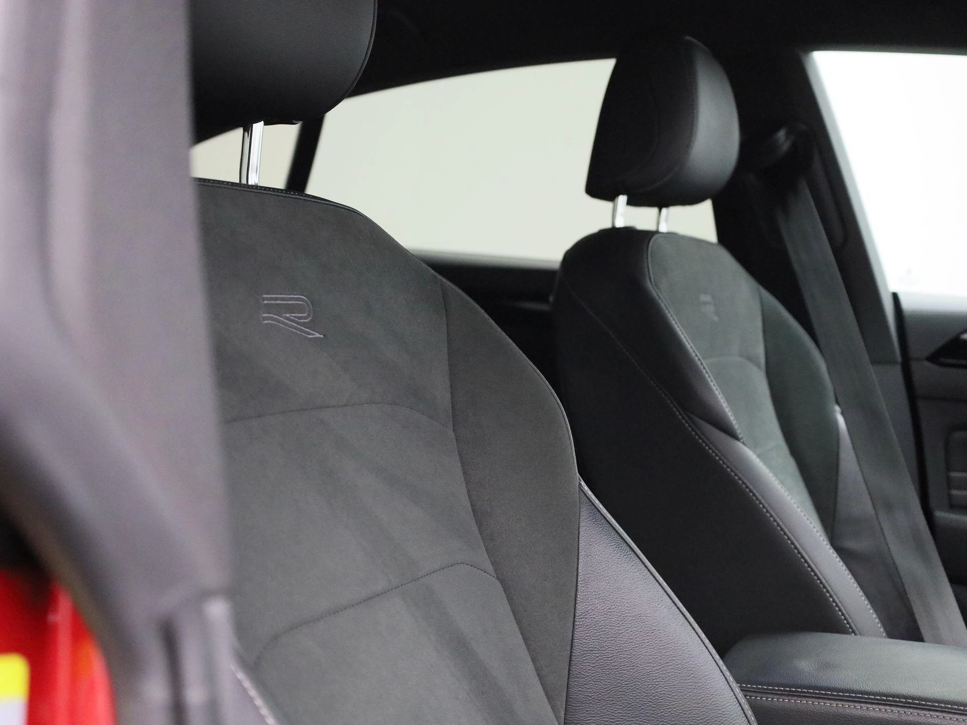 Volkswagen-Arteon-image-37