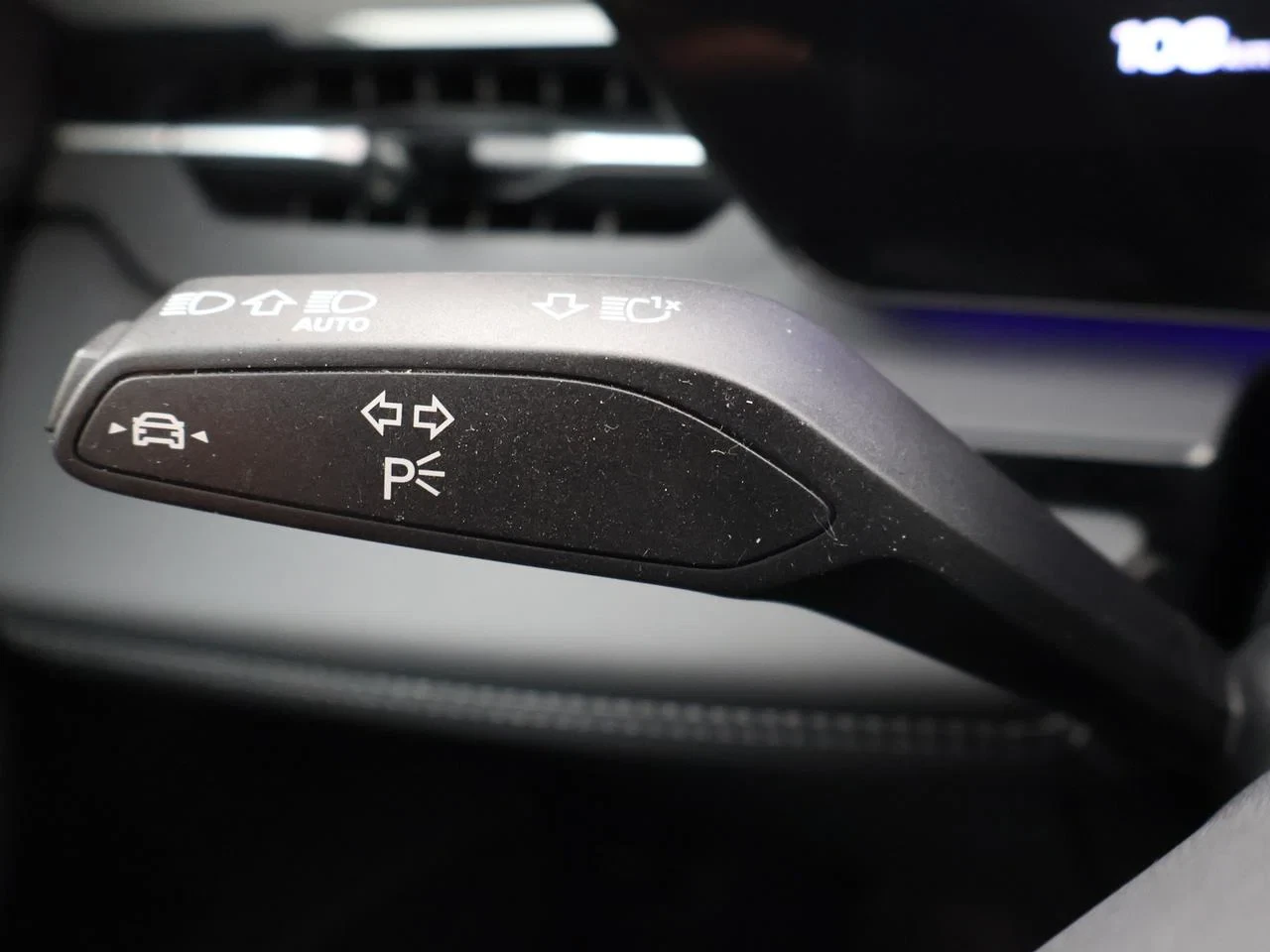 Audi-Q6 e-tron-image-16