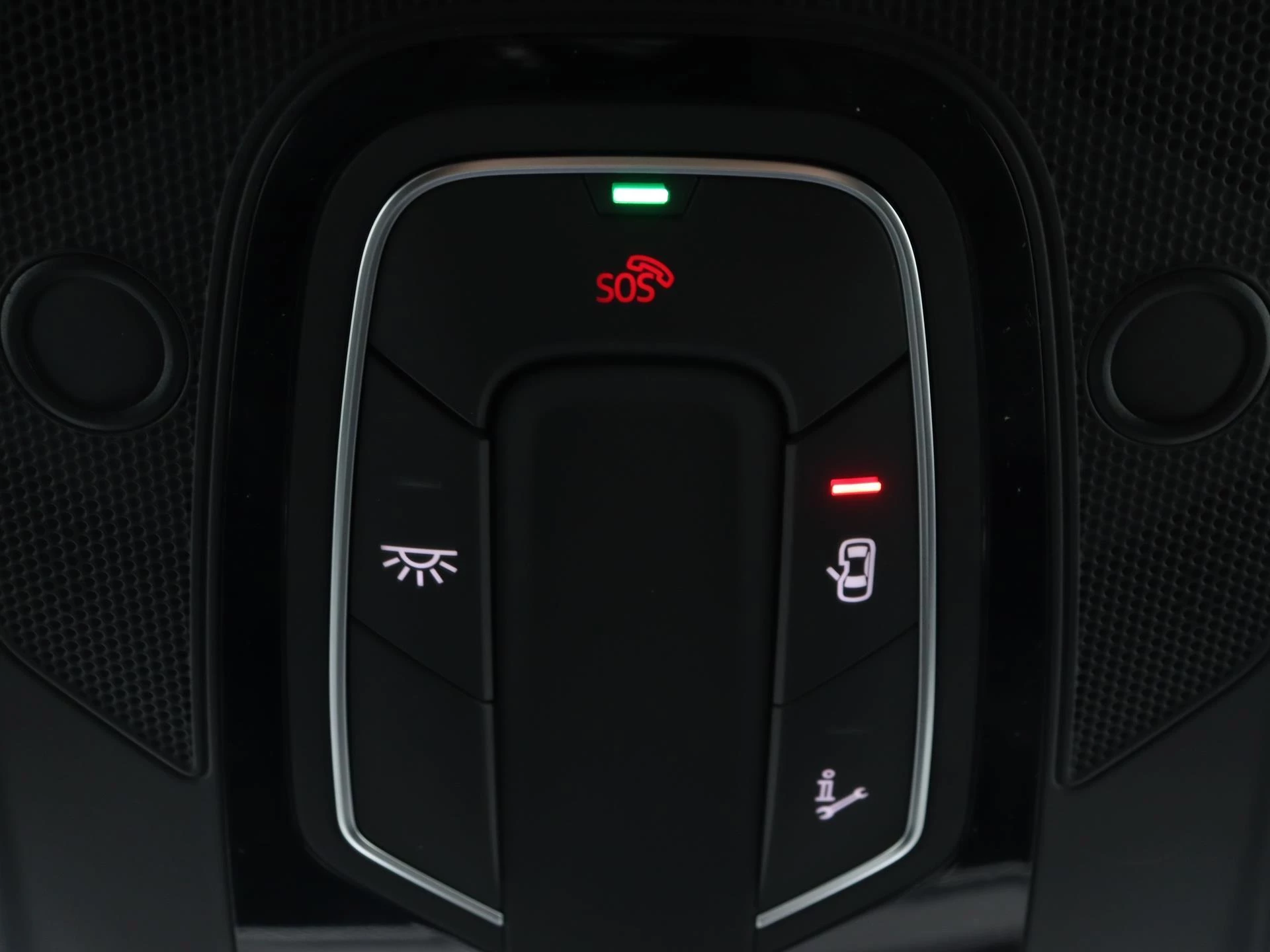 Audi-Q8 e-tron-image-25