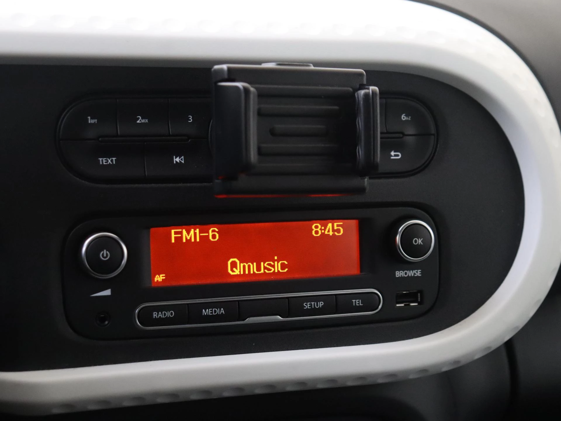 Renault-Twingo-image-18