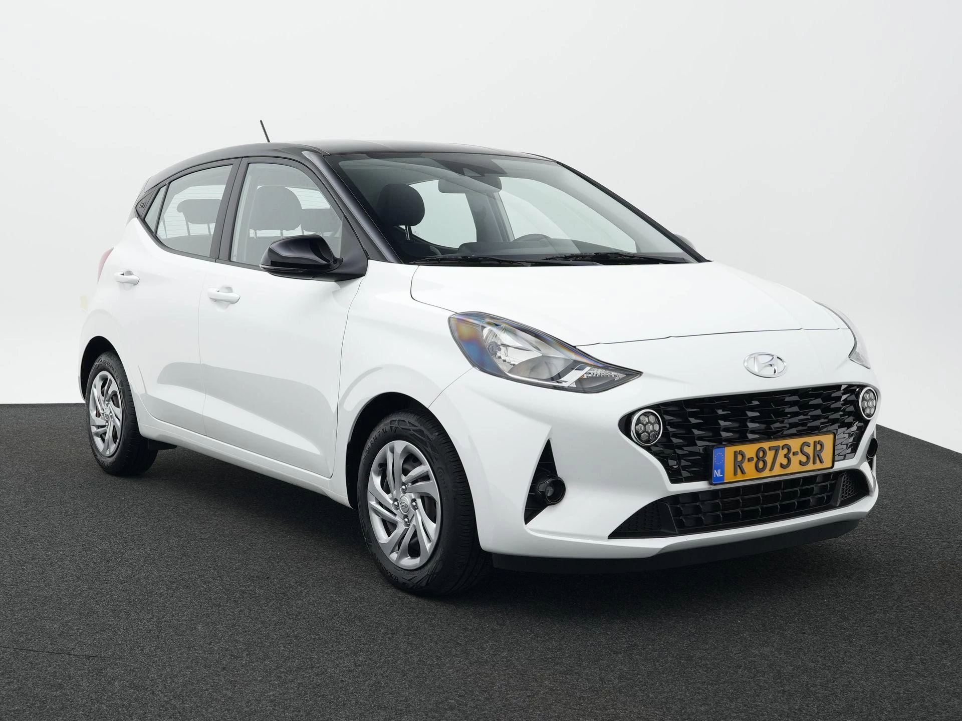 Hyundai-i10-image-19