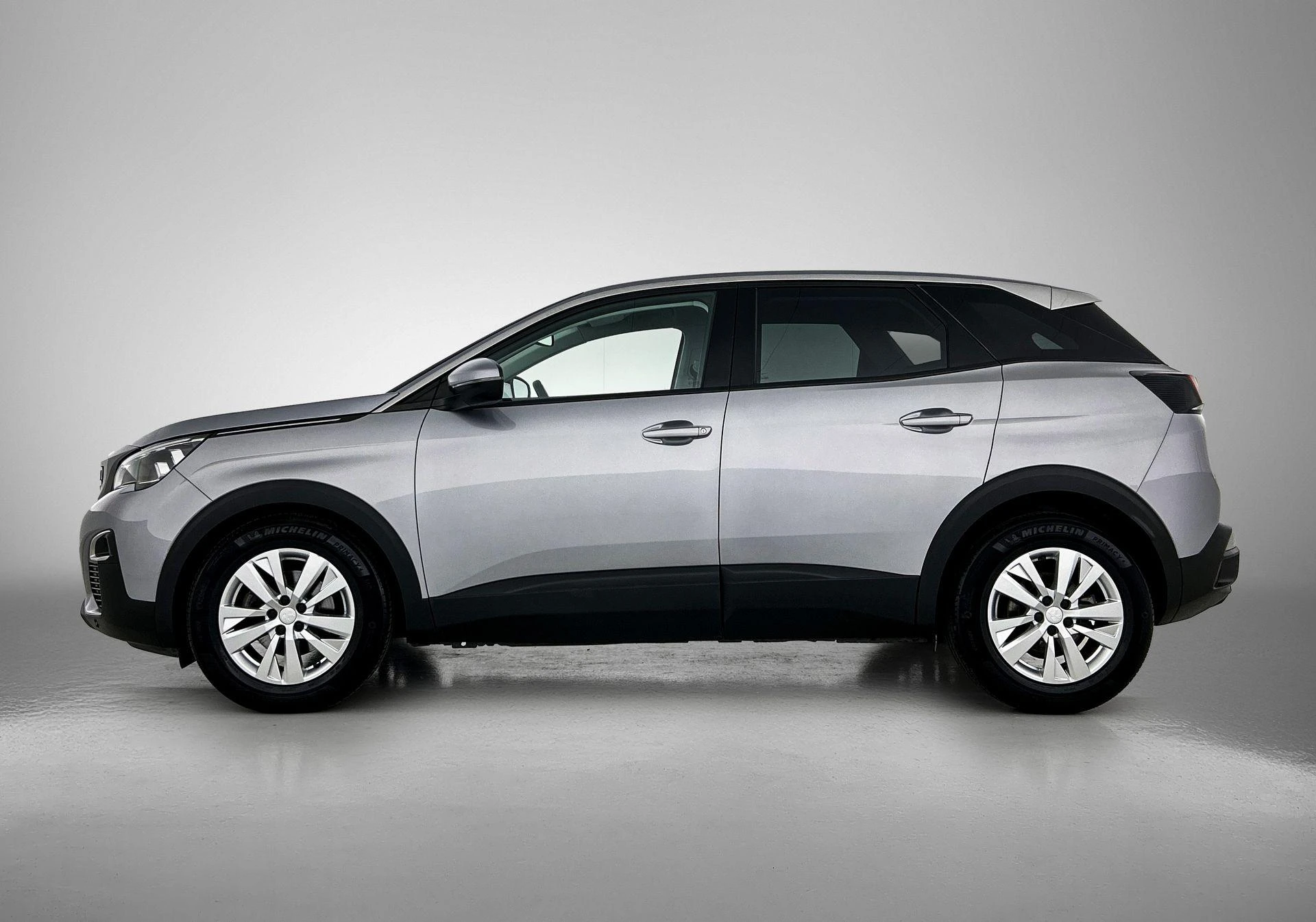 Peugeot 3008 1.2 PureTech Blue Lease Executive