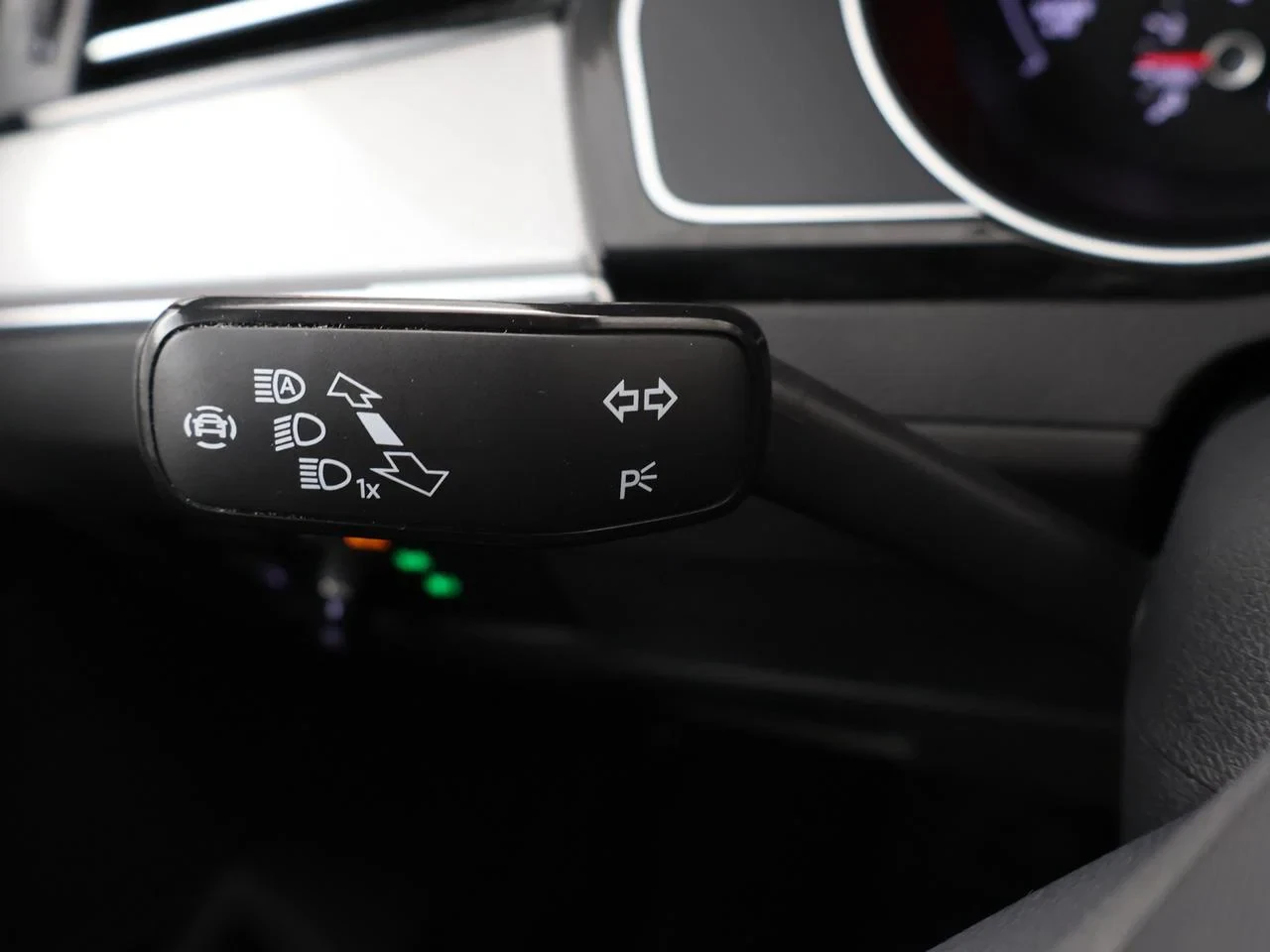 Volkswagen-Passat-image-19