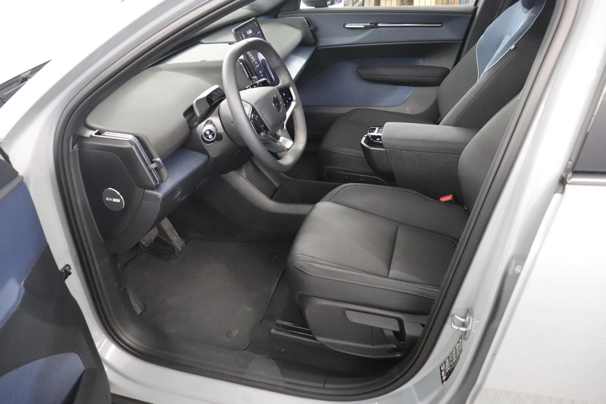 Volvo-EX30-image-17