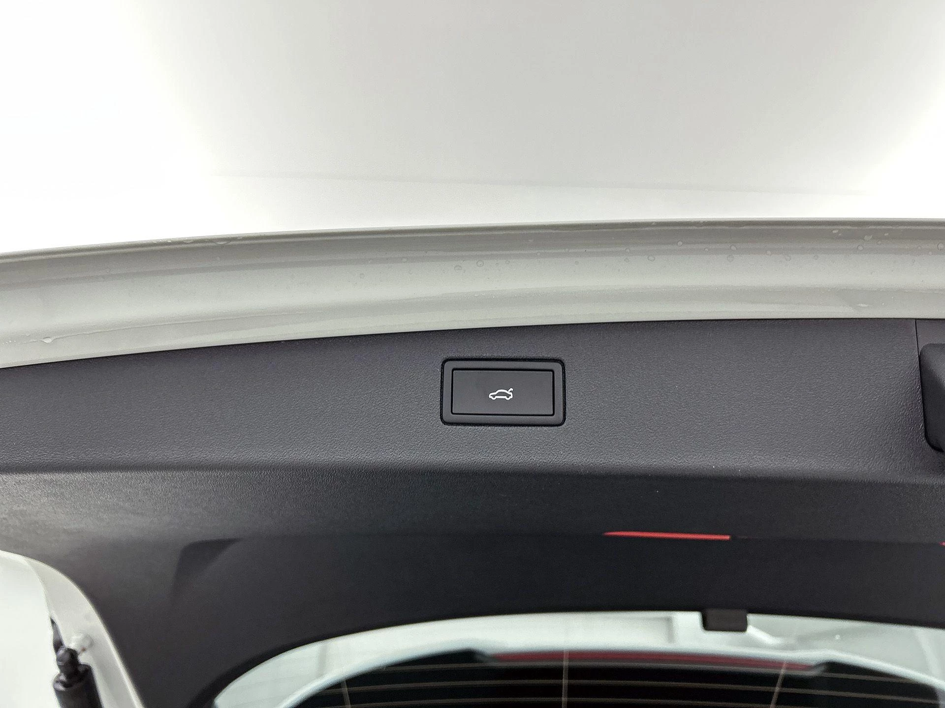 Volkswagen-Tiguan-image-24