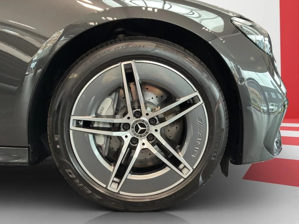 Mercedes-Benz E-Klasse 200 AMG ADV. AIRMATIC HINTERACHSLENKUNG AMG LineW214 E 200 AMG ADV. AIRMATIC HINTERACHSLENKUNG AMG Line