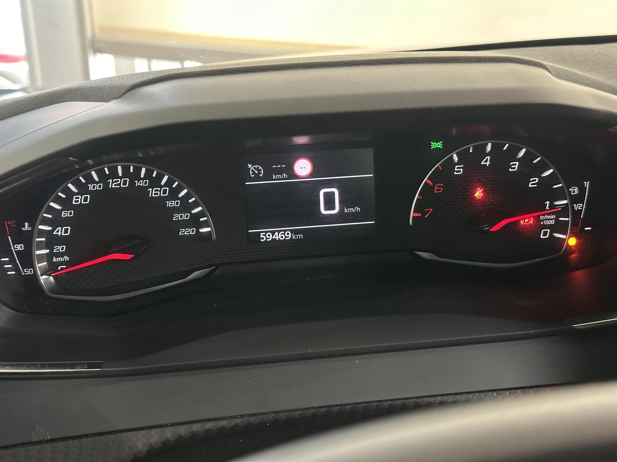 Peugeot-208-image-13