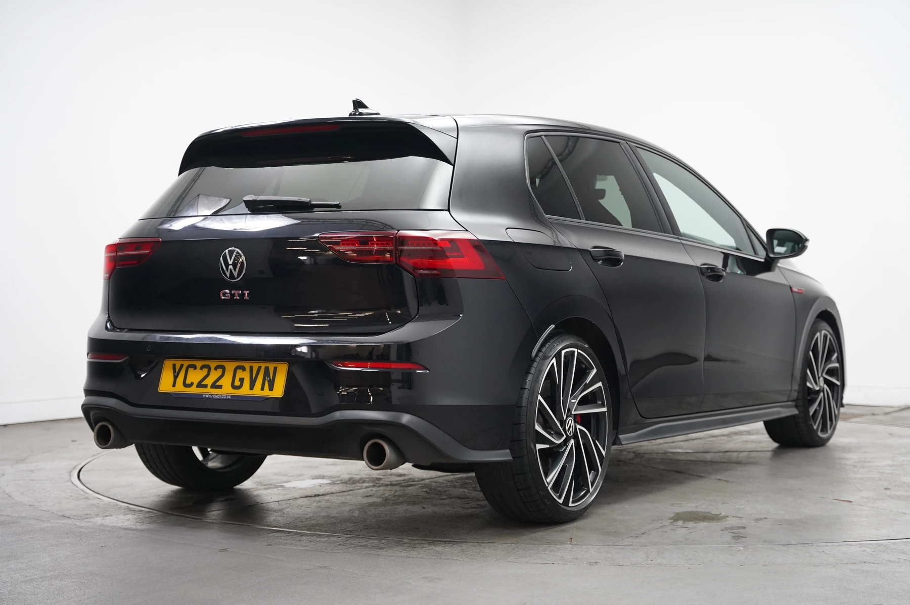 Volkswagen-Golf-image-14
